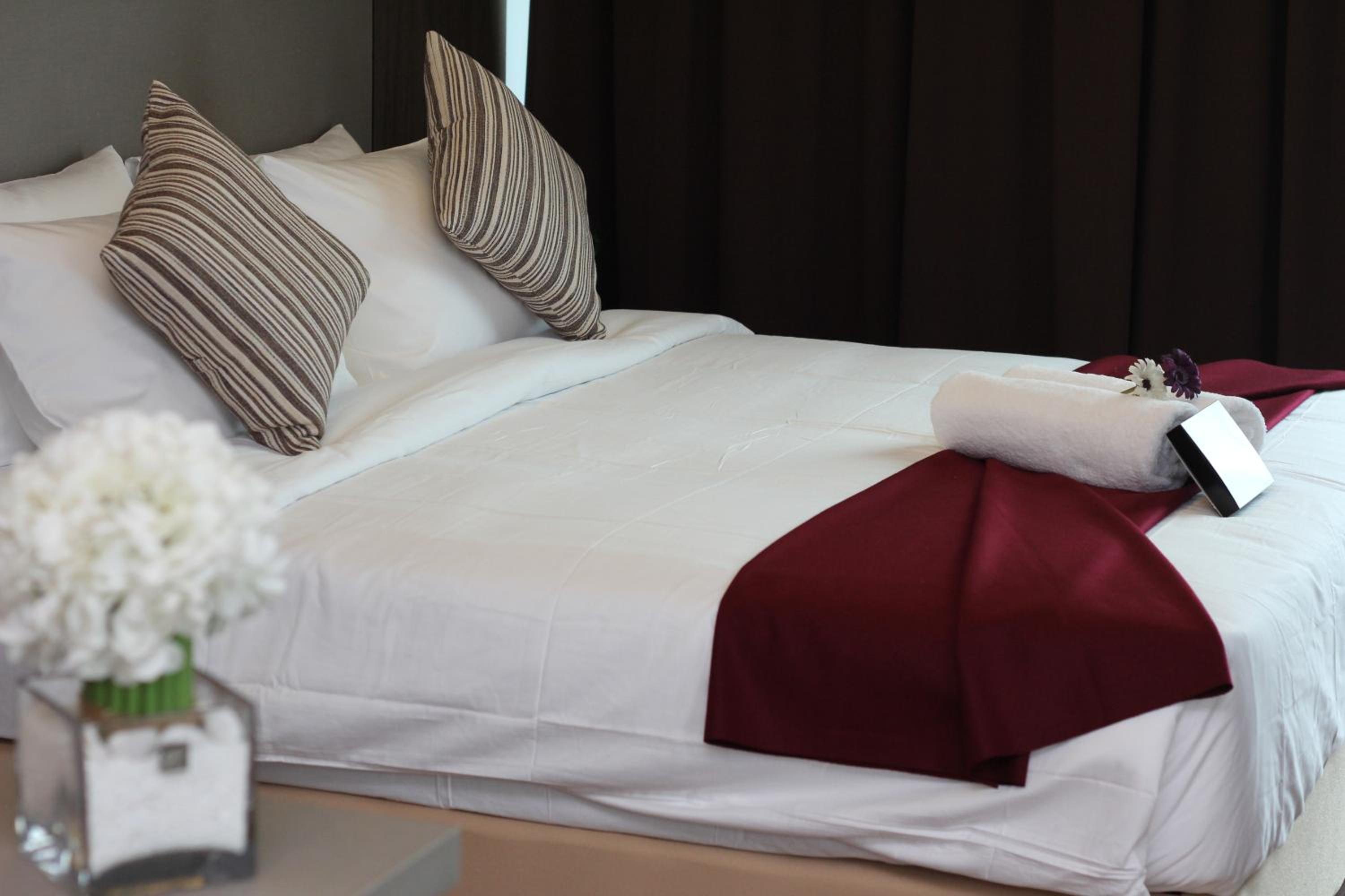 Executive Deluxe Double Room - Photo 13