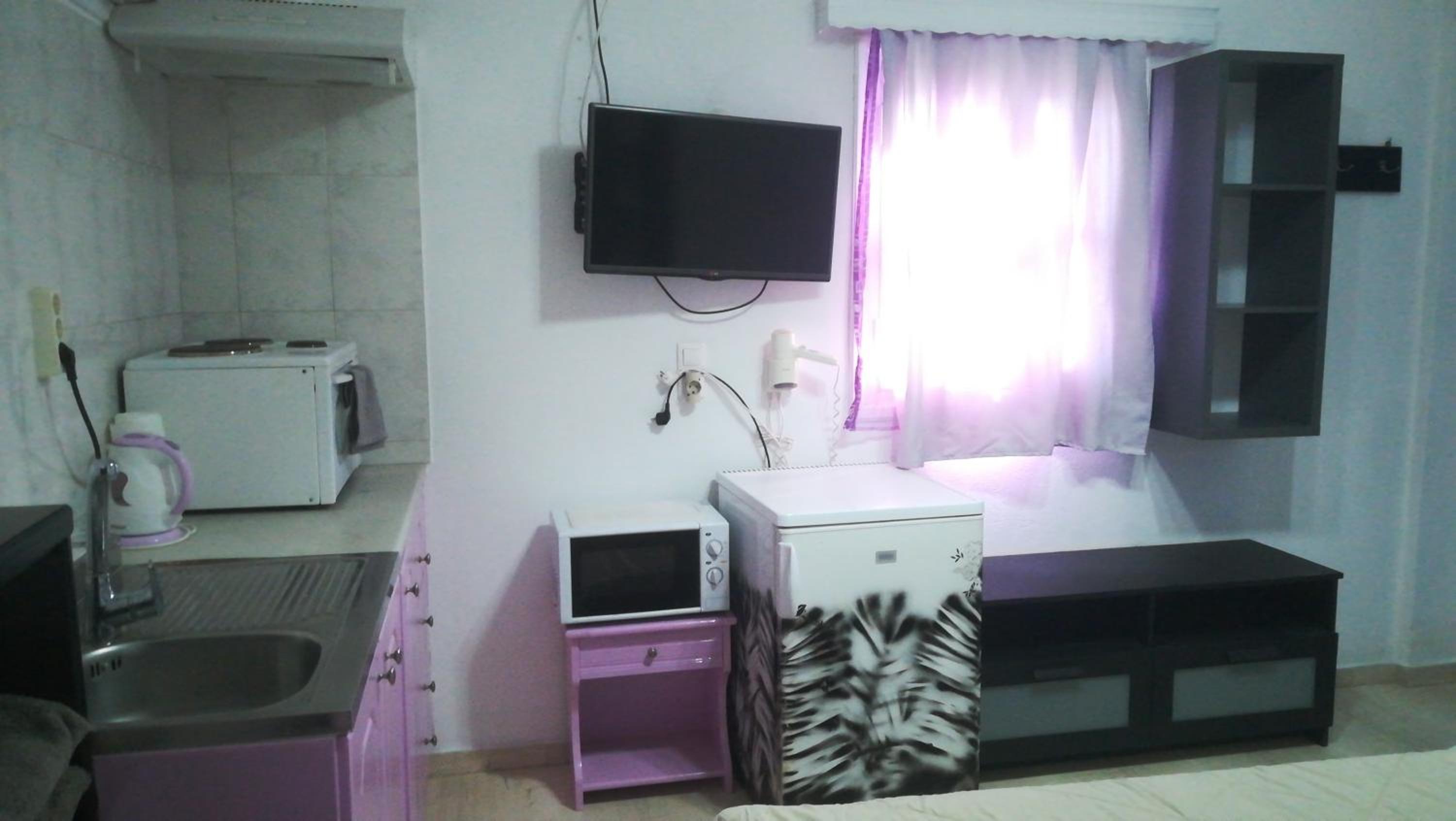 Family Studio - Photo 2