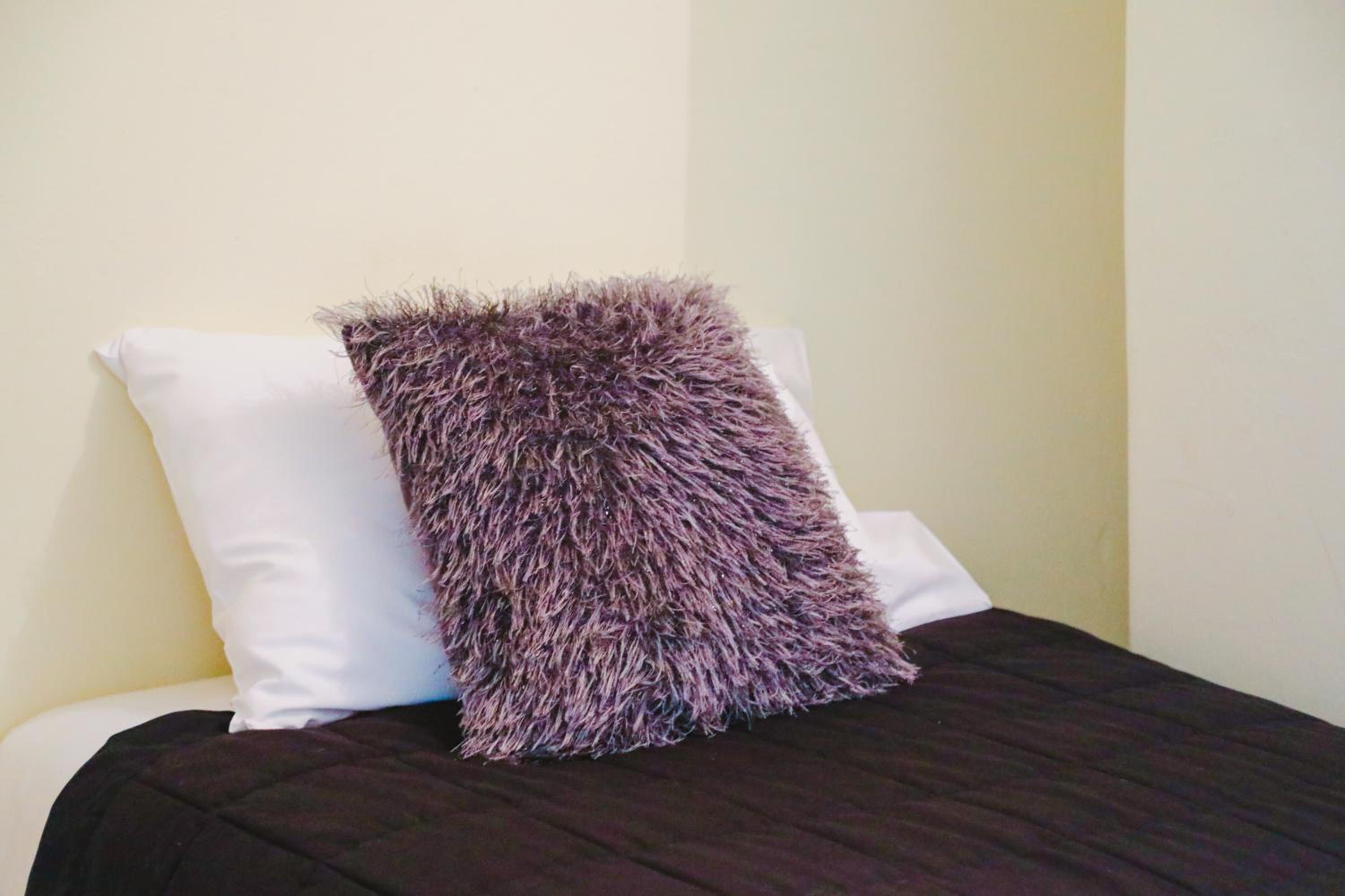 Single Room with Shared Bathroom