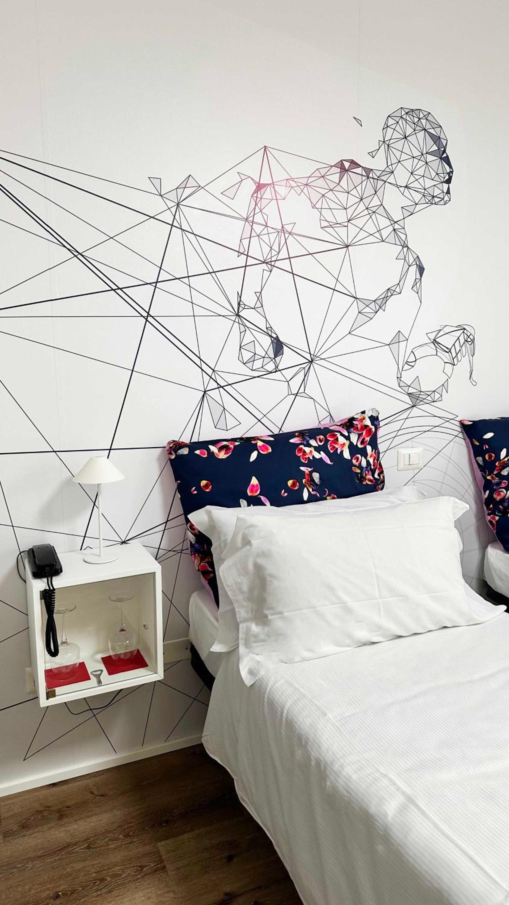 Superior Double or Twin Room - Photo 8