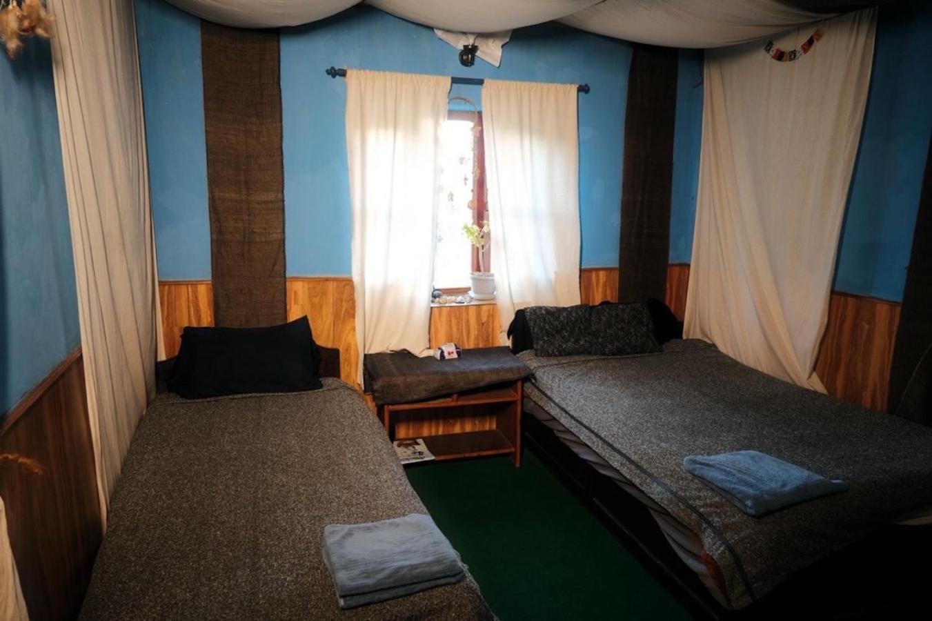 Double Room With Shared Toilet photo 2