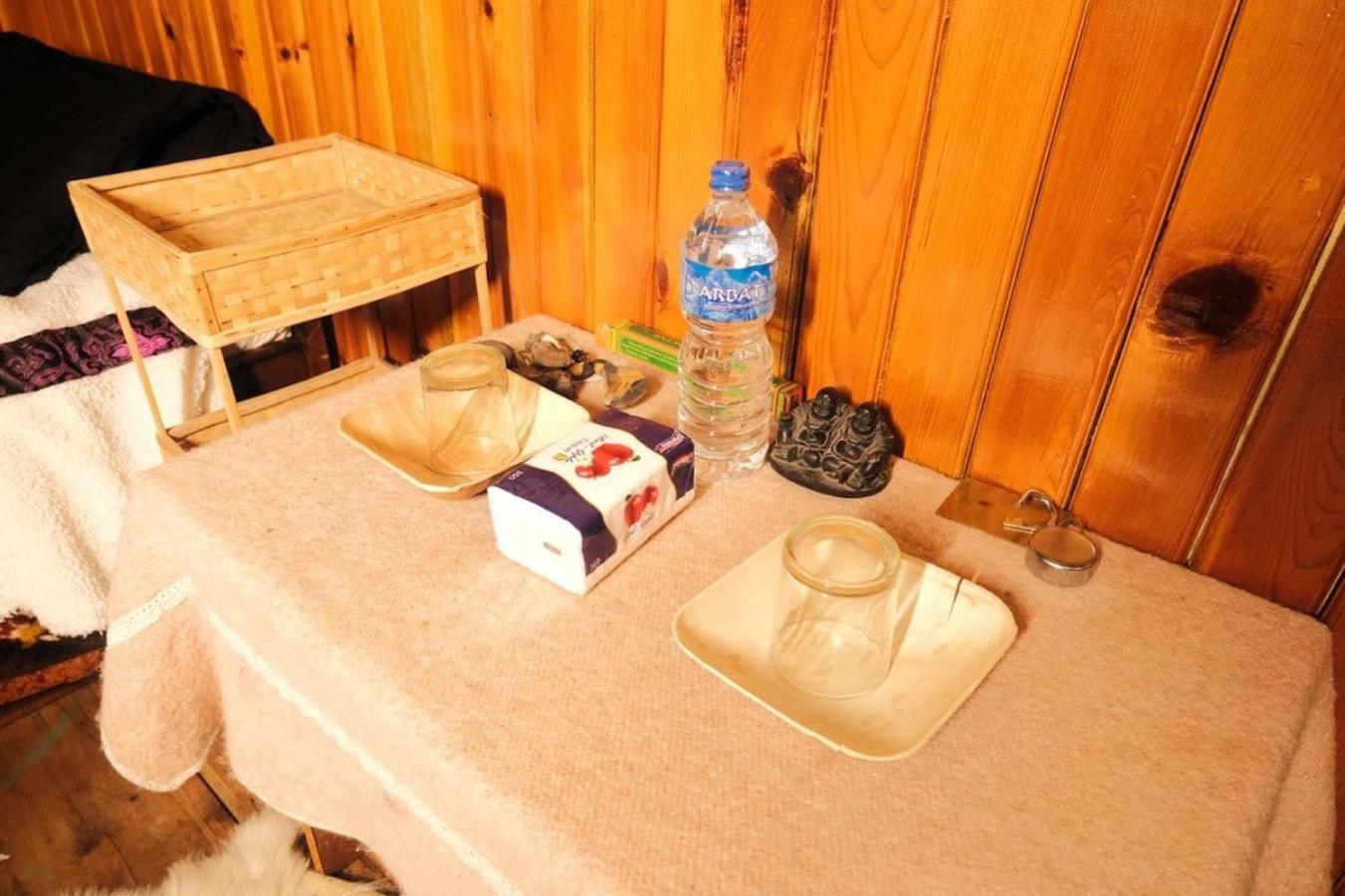 Double Room With Shared Toilet photo 3