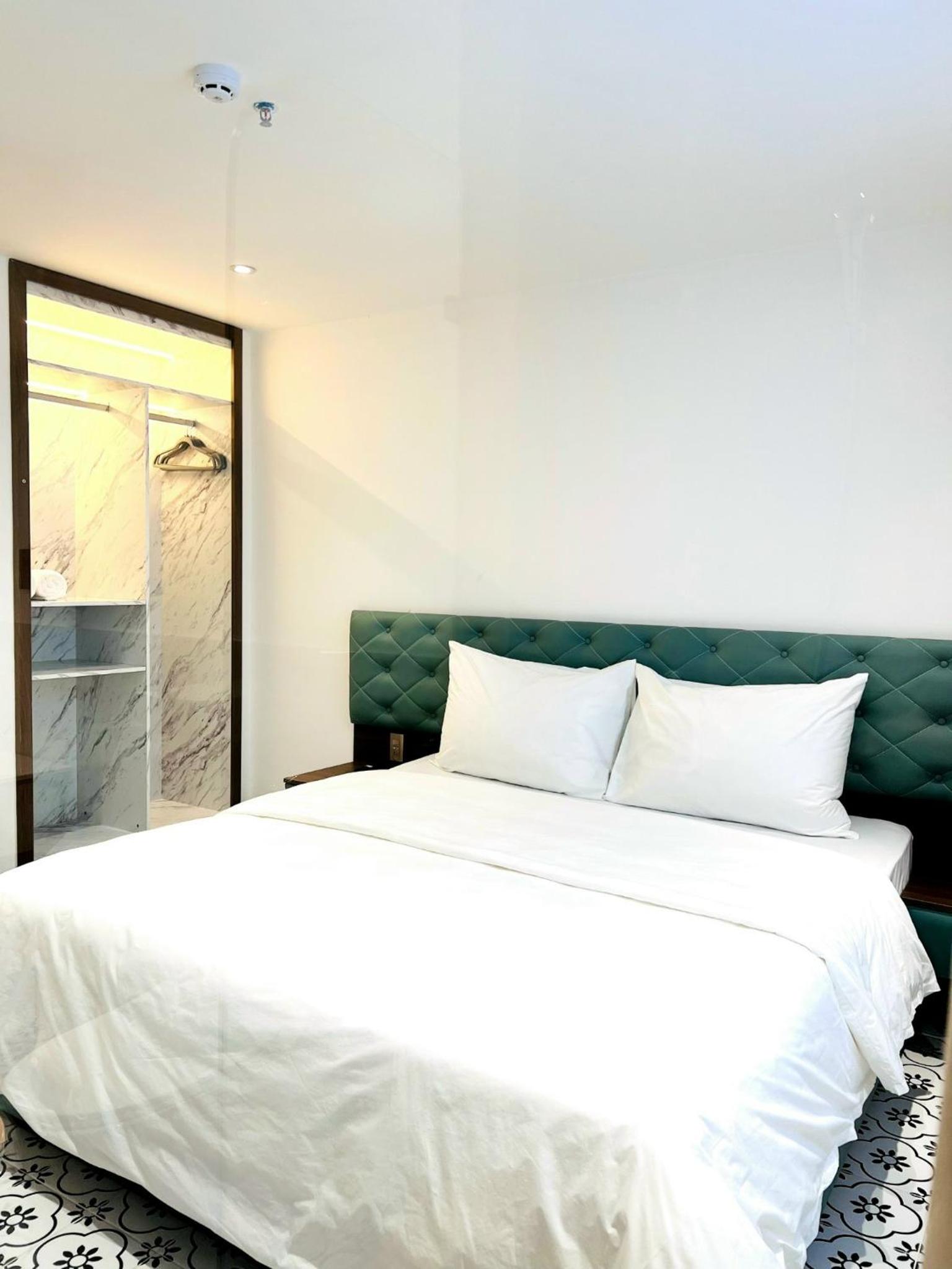 Deluxe Double Room - Photo 1
