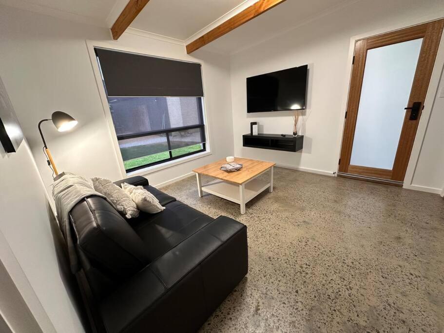Four-Bedroom House photo 3
