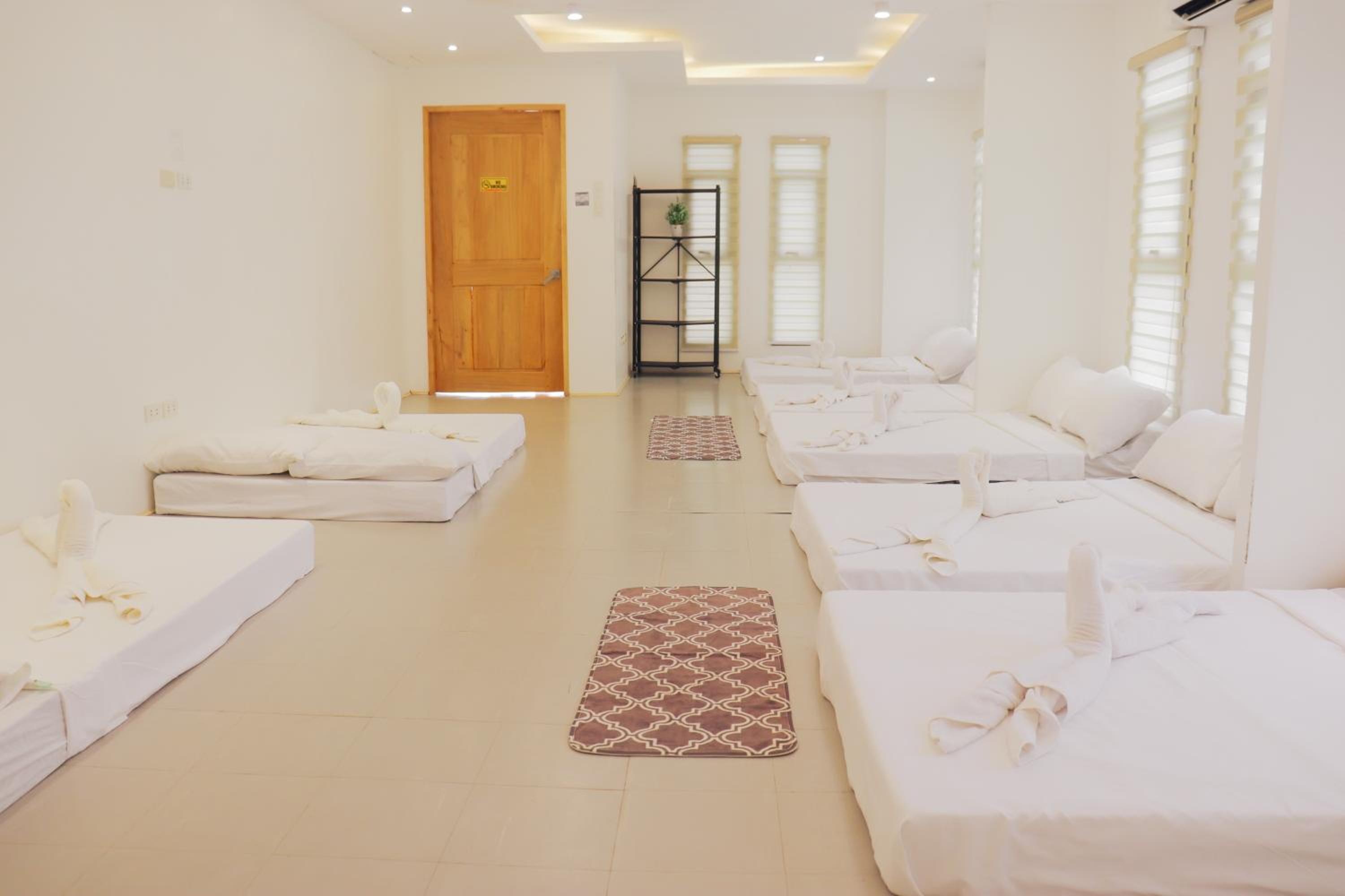 Mixed Dormitory Room photo 3