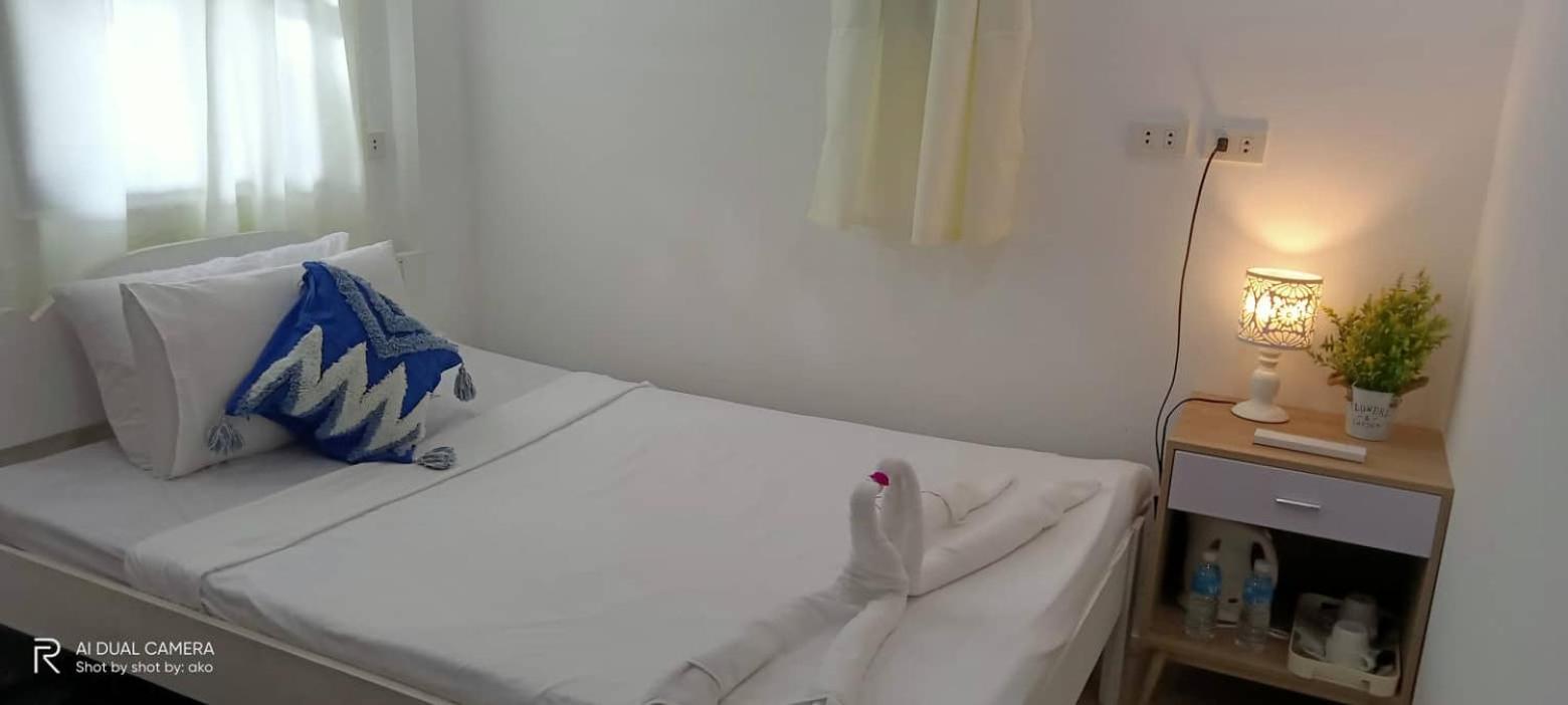 Deluxe Room (1 Adult + 1 Child) photo 2