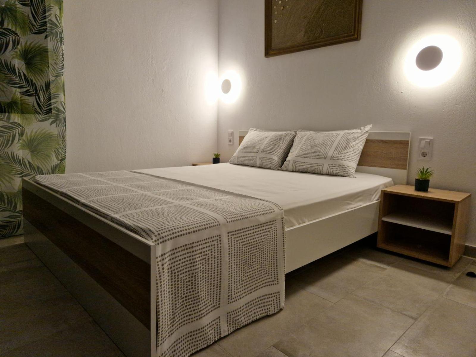 One-Bedroom Apartment - Garden View