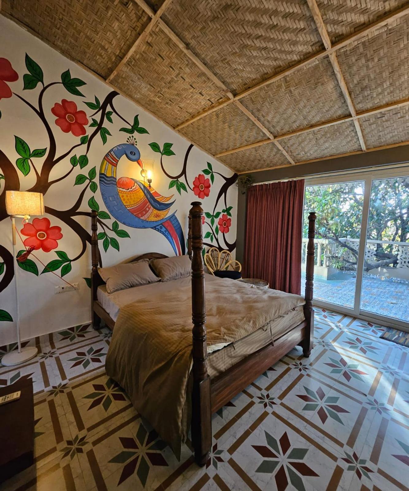 Queen Room with Garden View