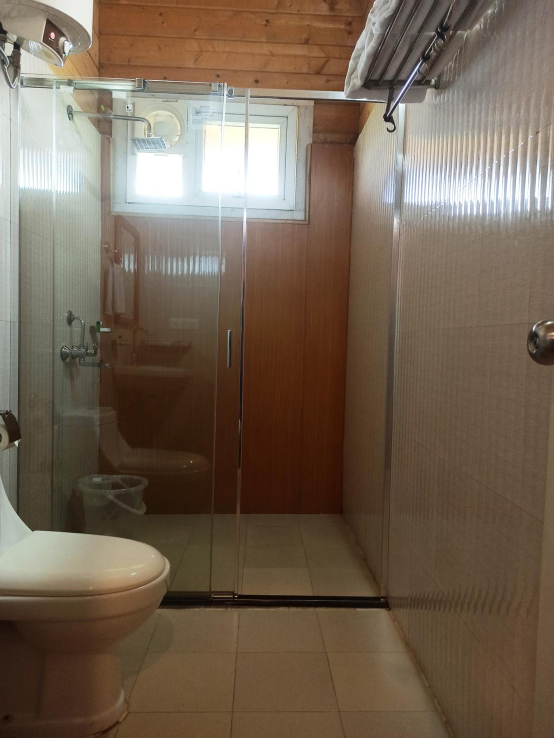 Deluxe King Room photo 2