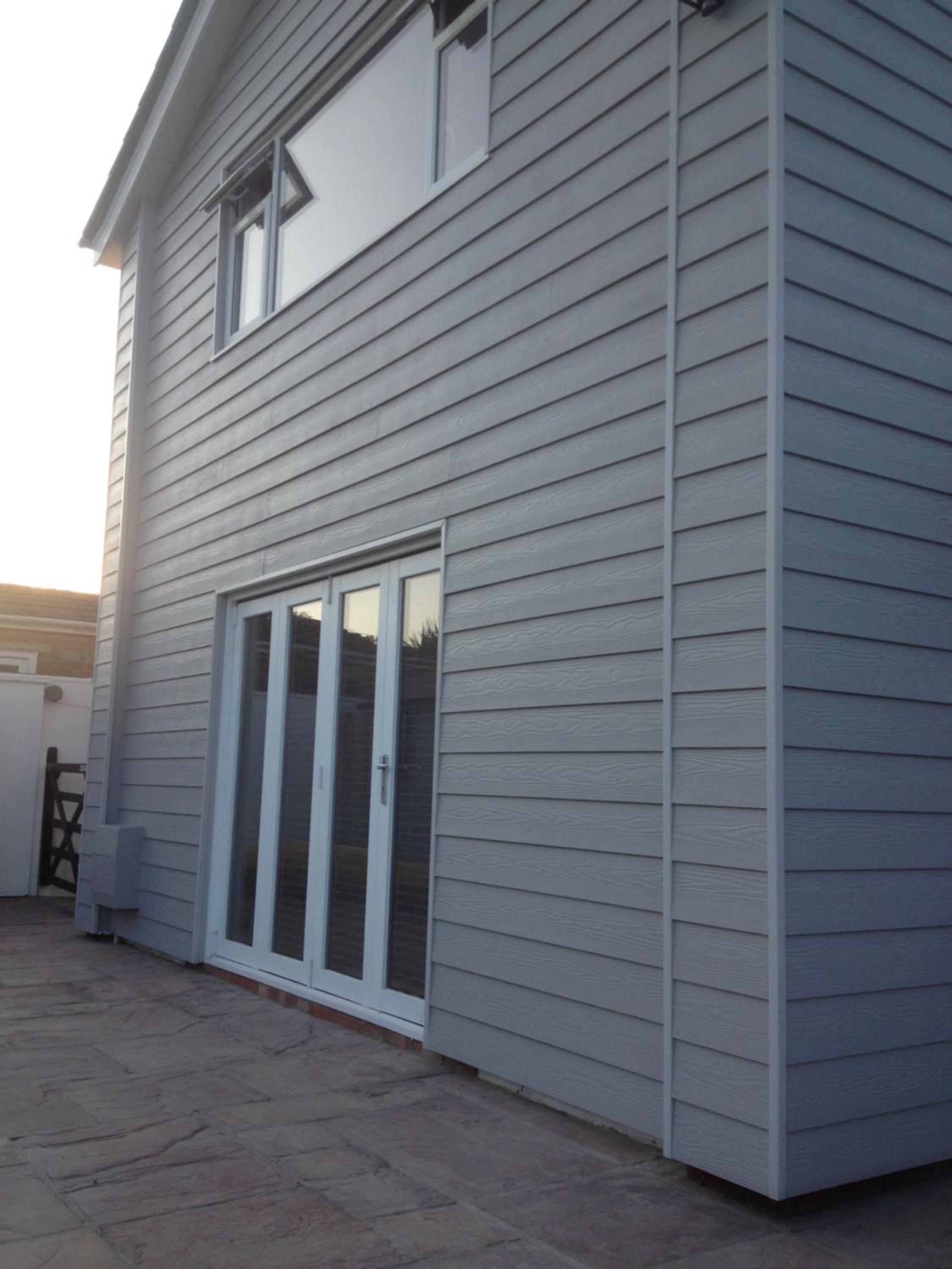 Three-Bedroom House photo 2