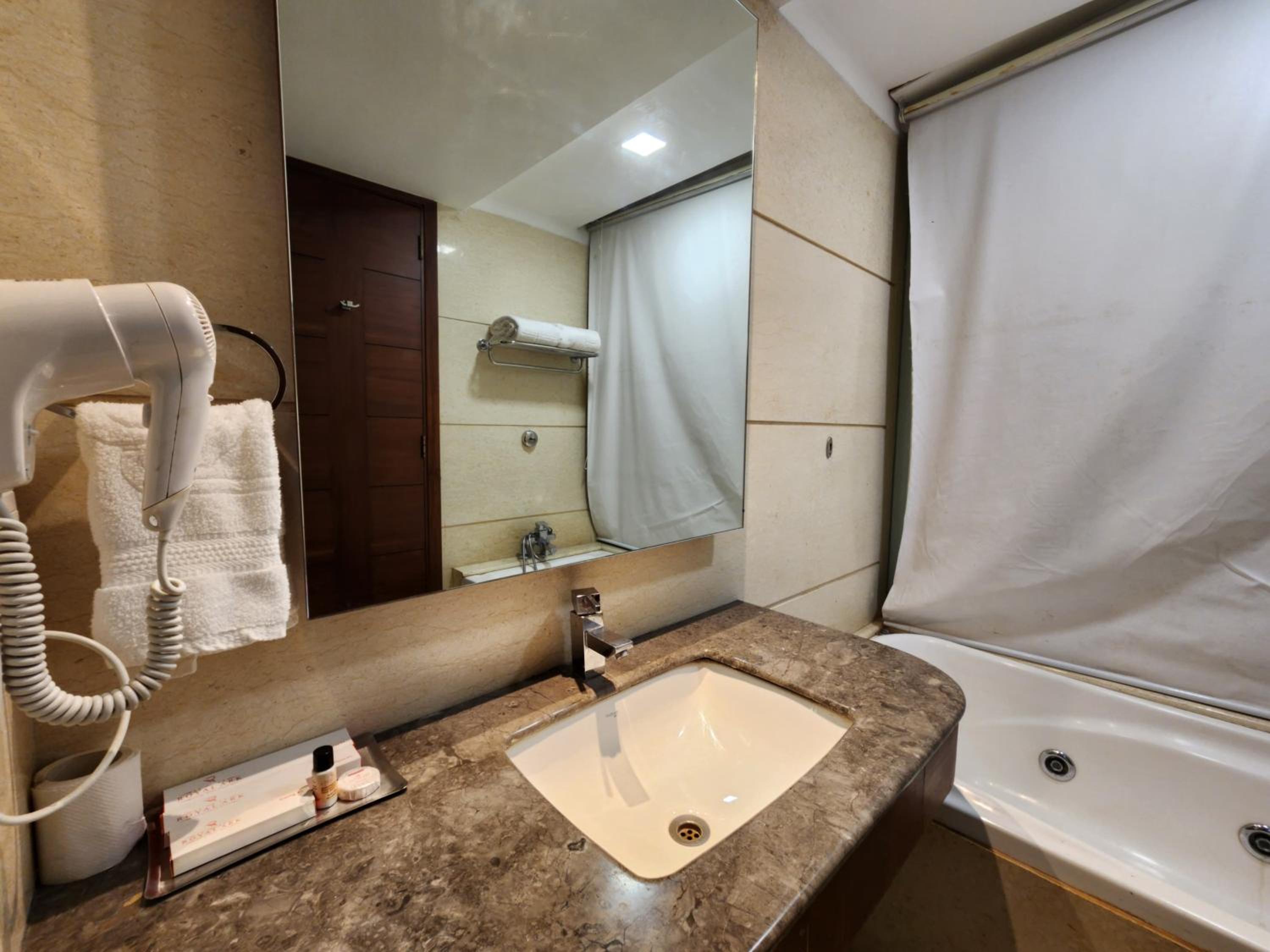 Executive Suite photo 3