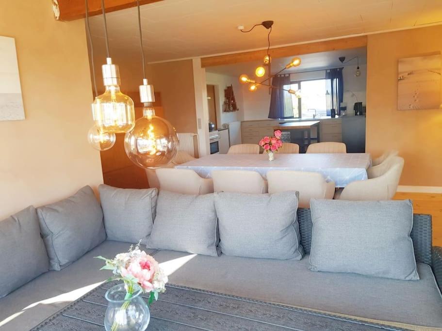 Four-Bedroom House photo 2