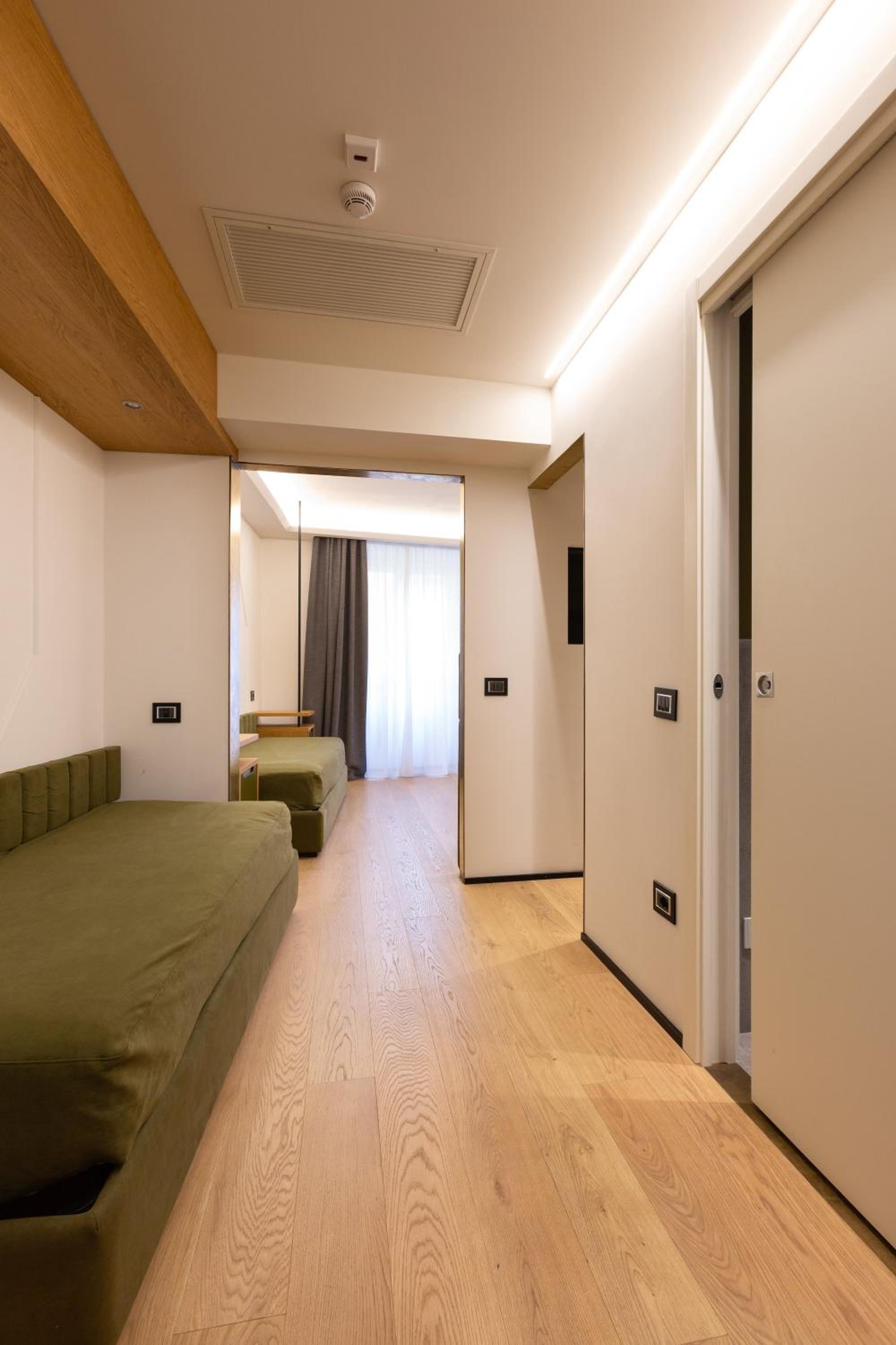 Premium Triple Room - Photo 8