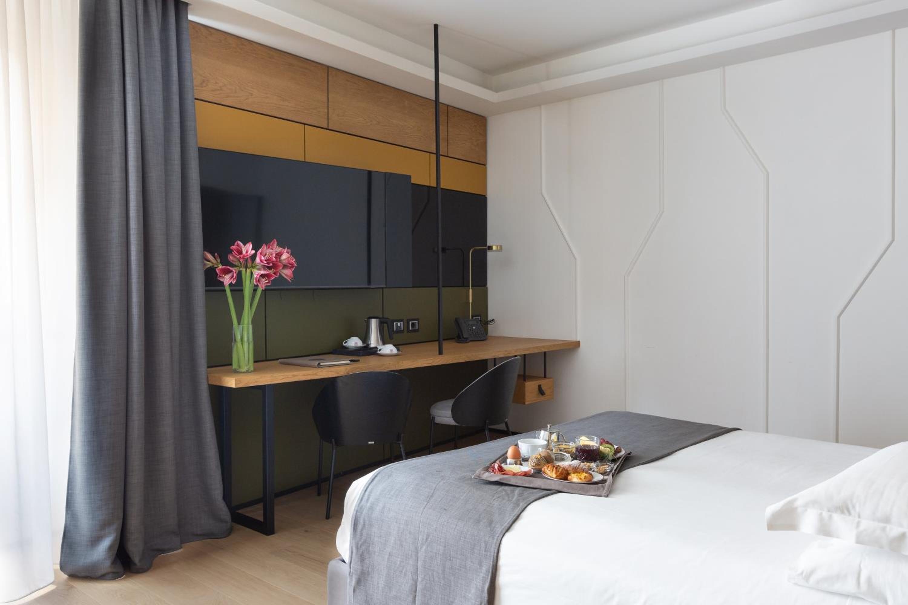 Premium Triple Room - Photo 17