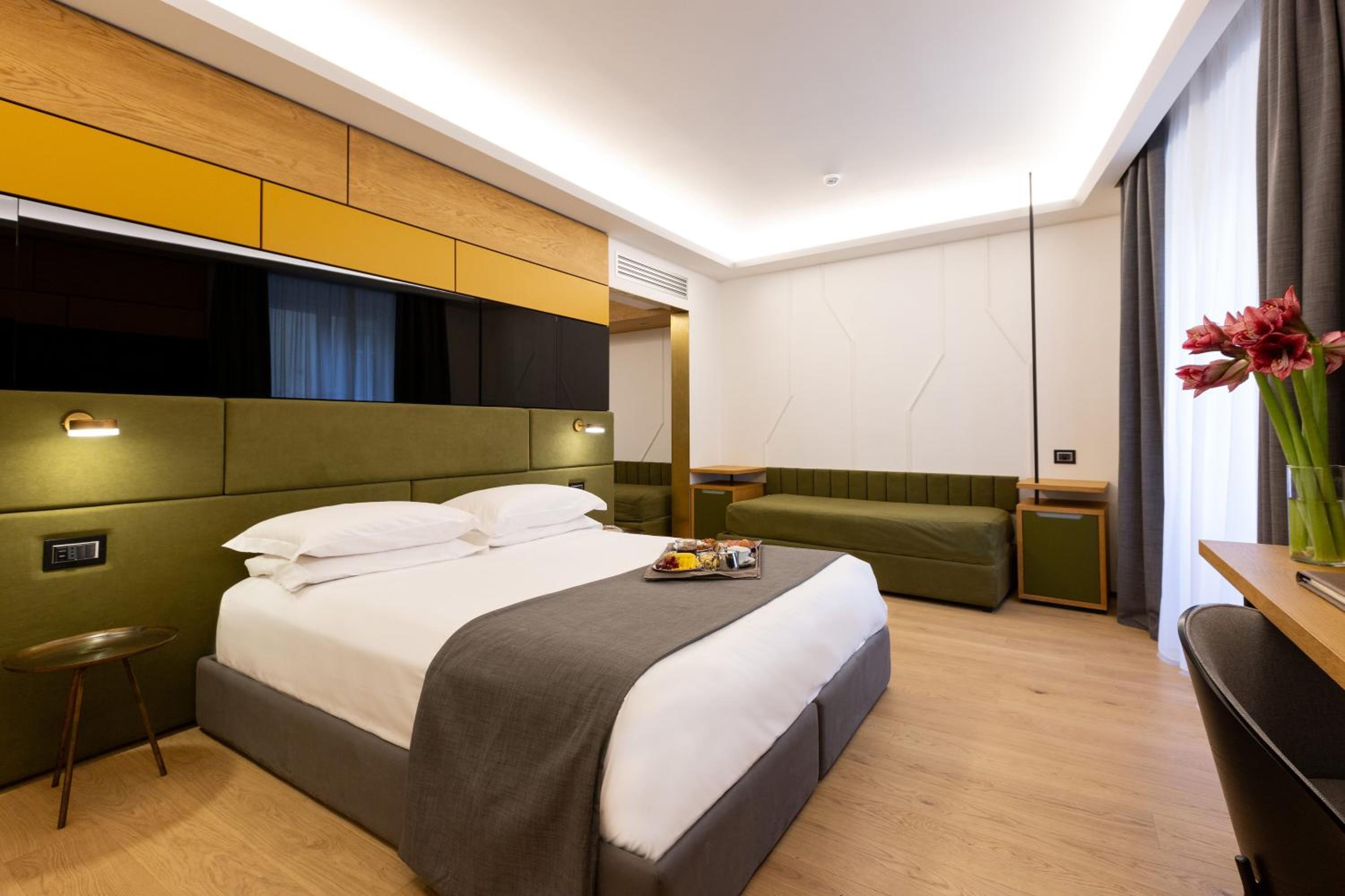 Premium Triple Room - Photo 14