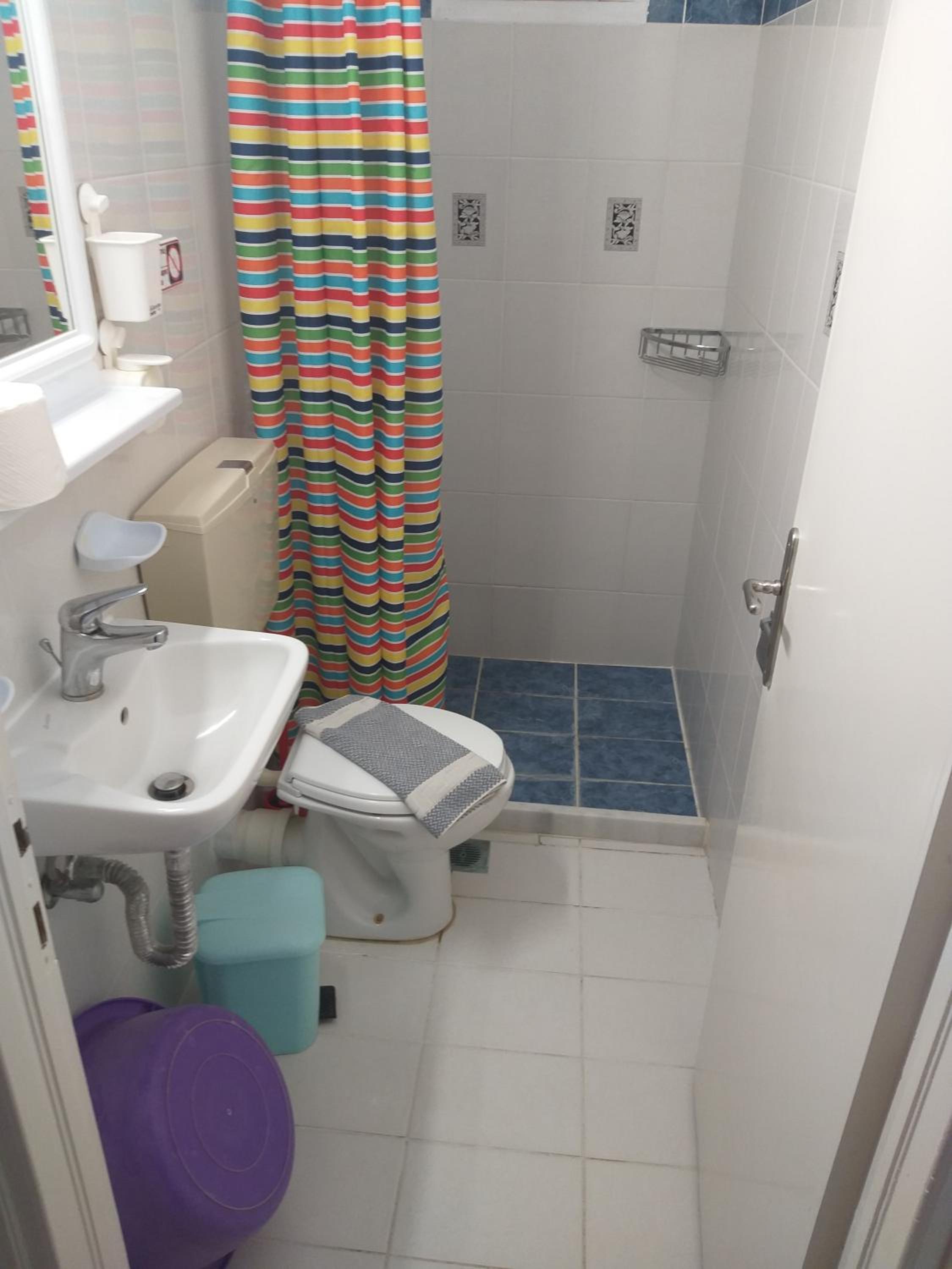 Basic Triple Room photo 2