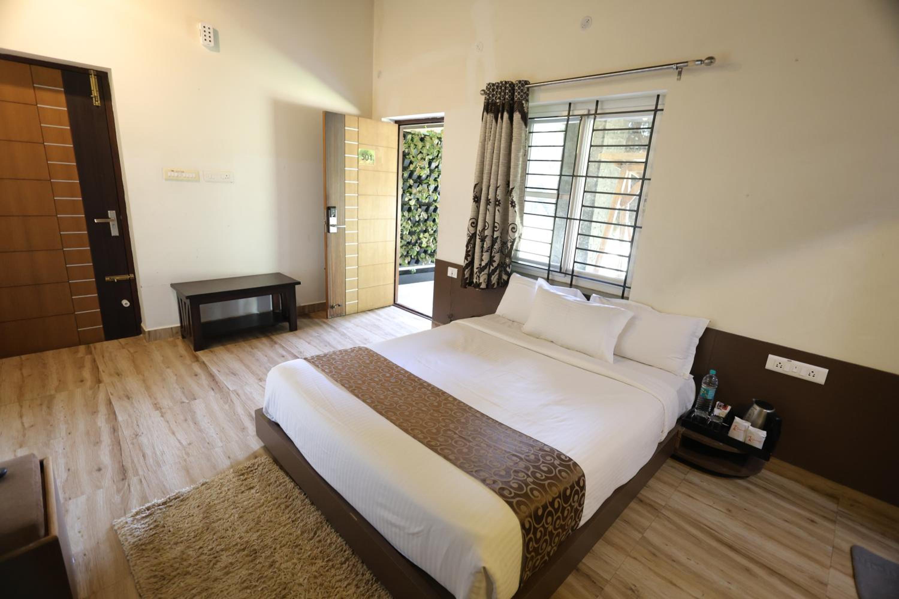 Queen Room