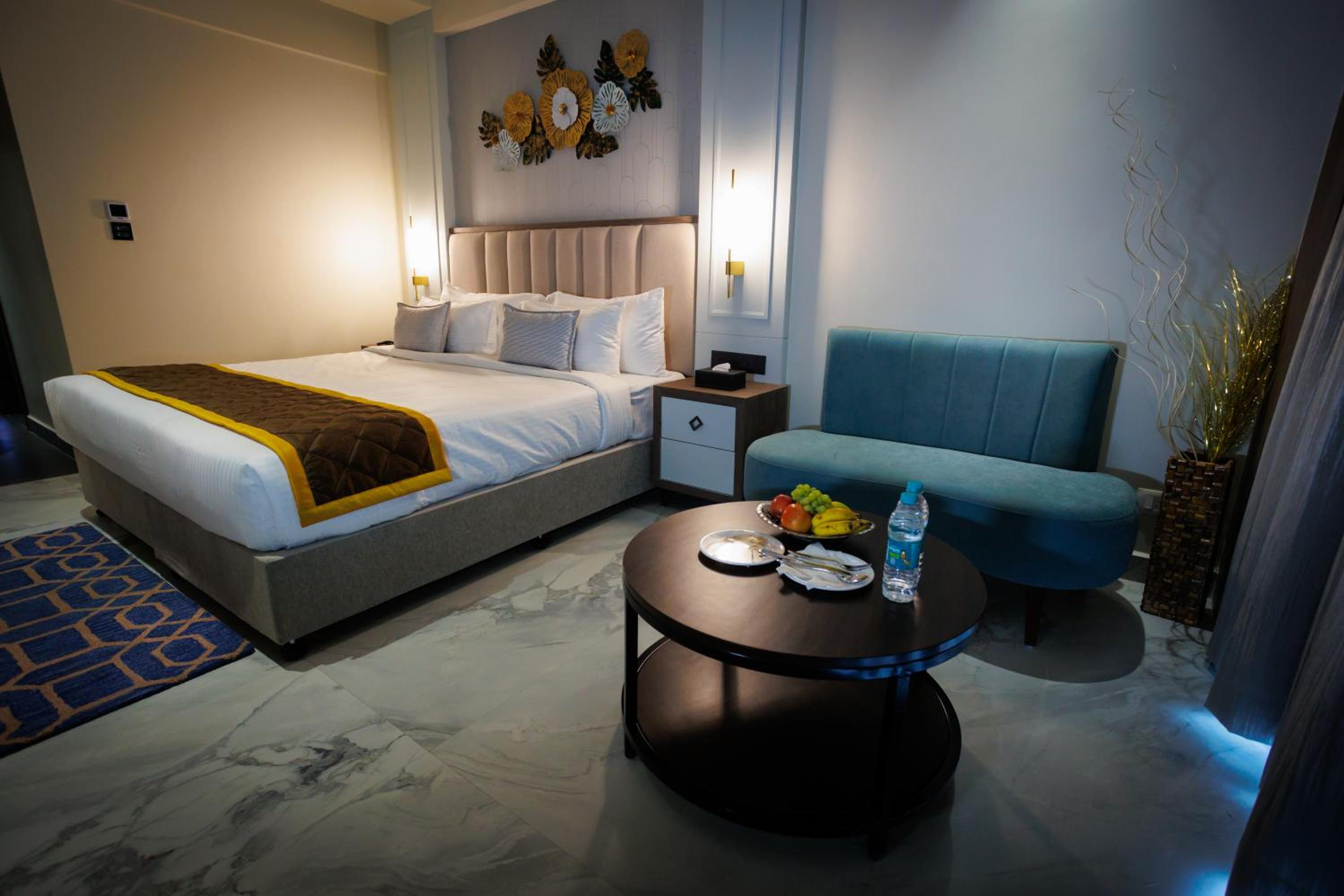 Deluxe King Room - Photo 4