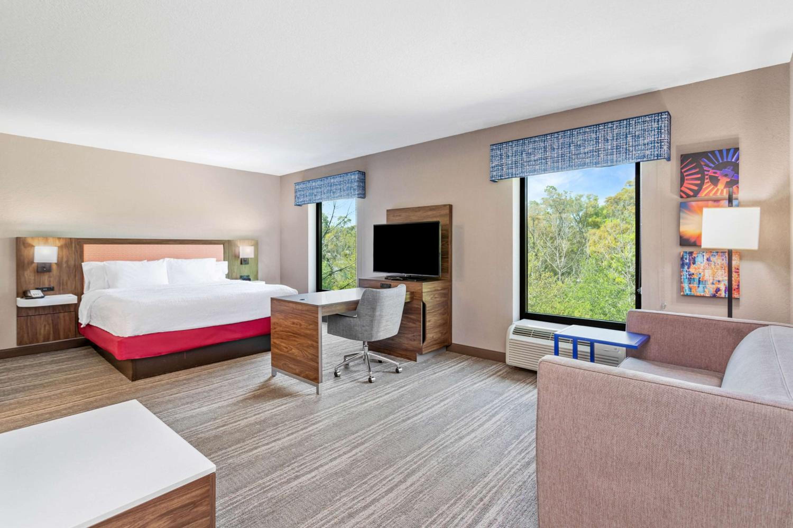 King Studio Suite with Sofa Bed - Non-Smoking