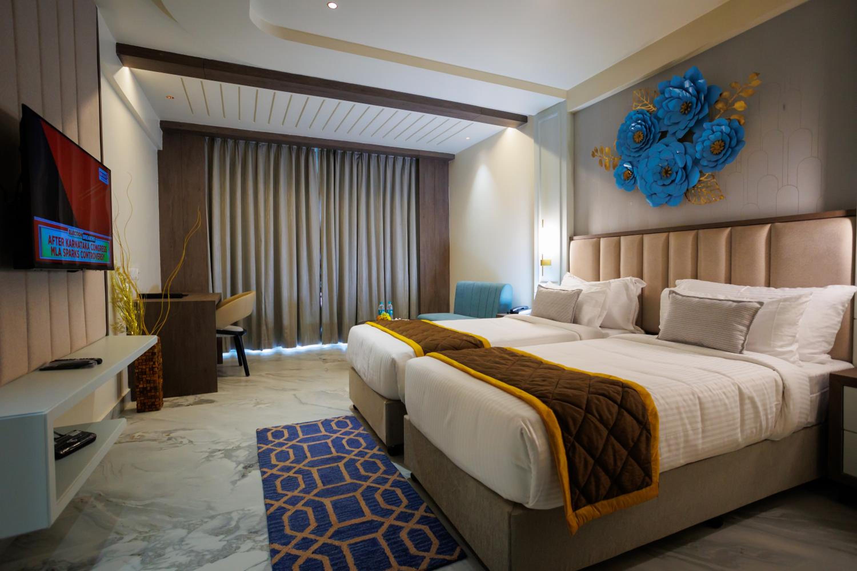 Deluxe Twin Room - Photo 2