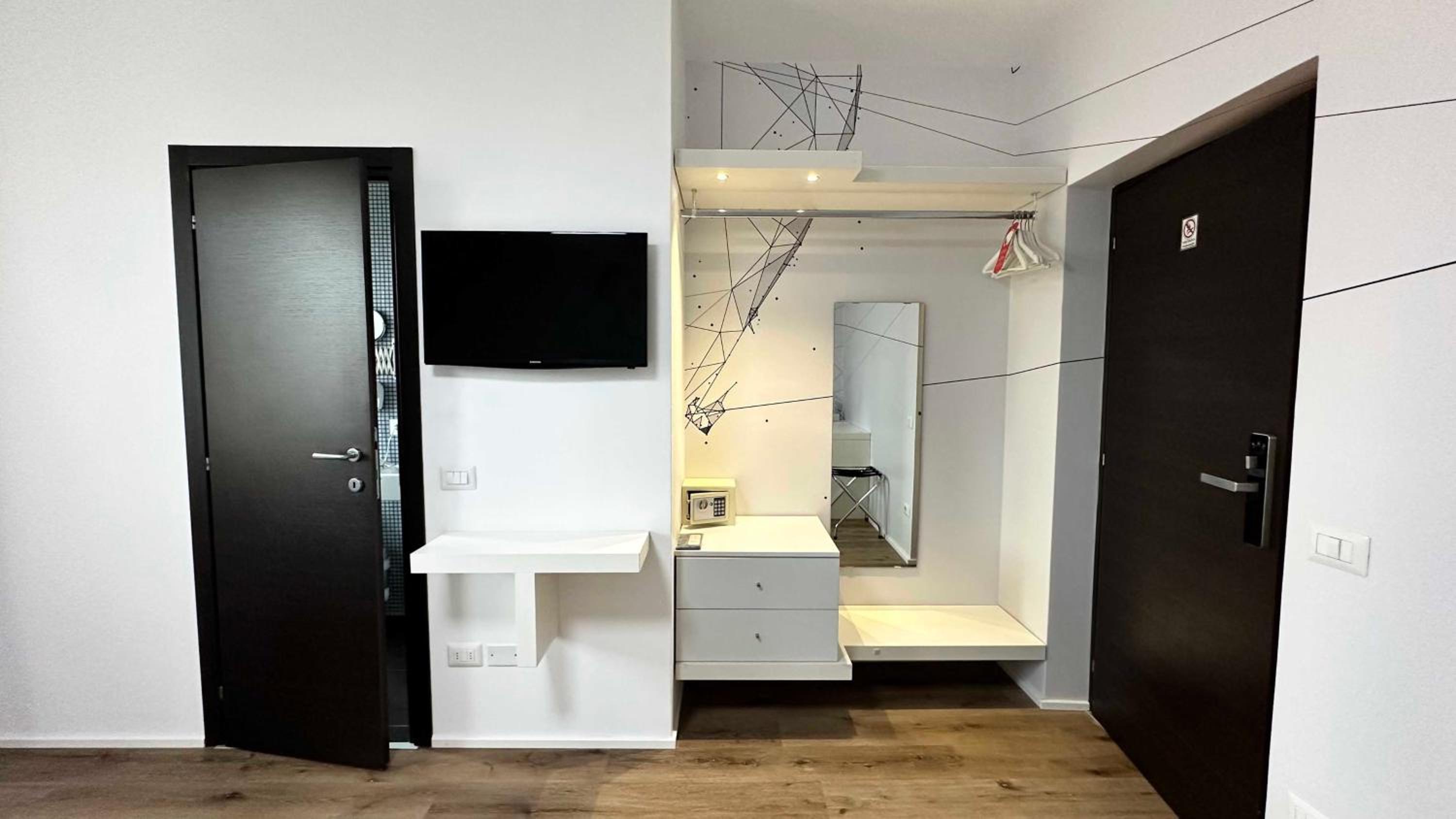 Superior Double or Twin Room - Photo 4