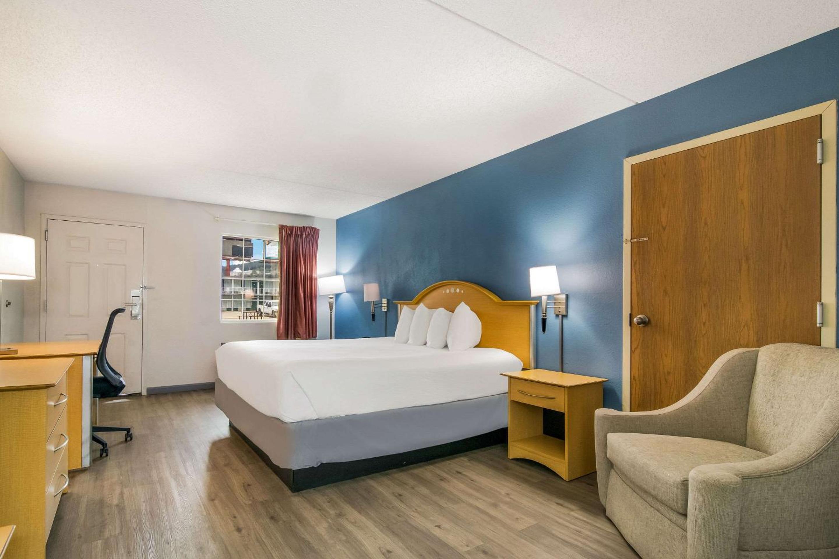 King Room - Photo 8