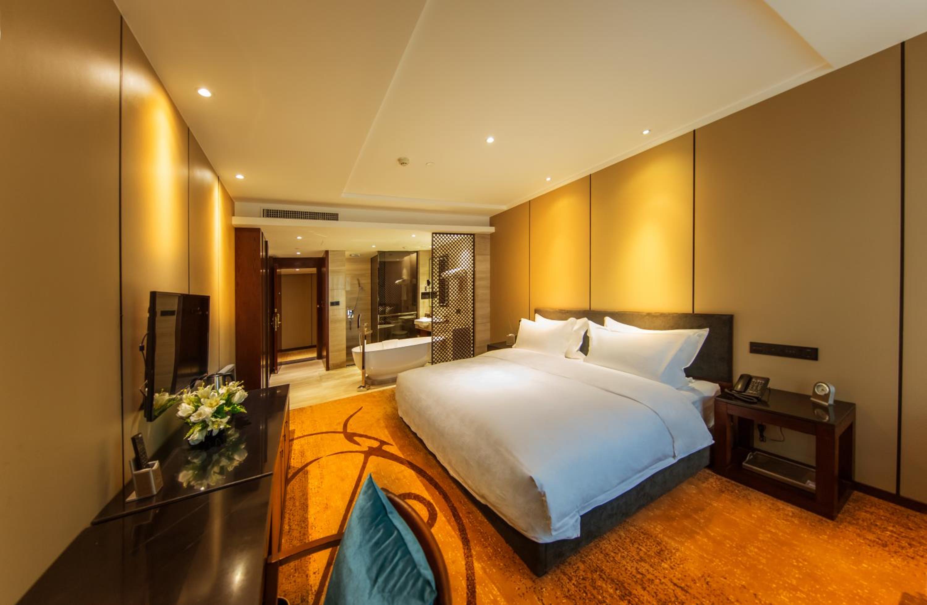 King Room with Garden View