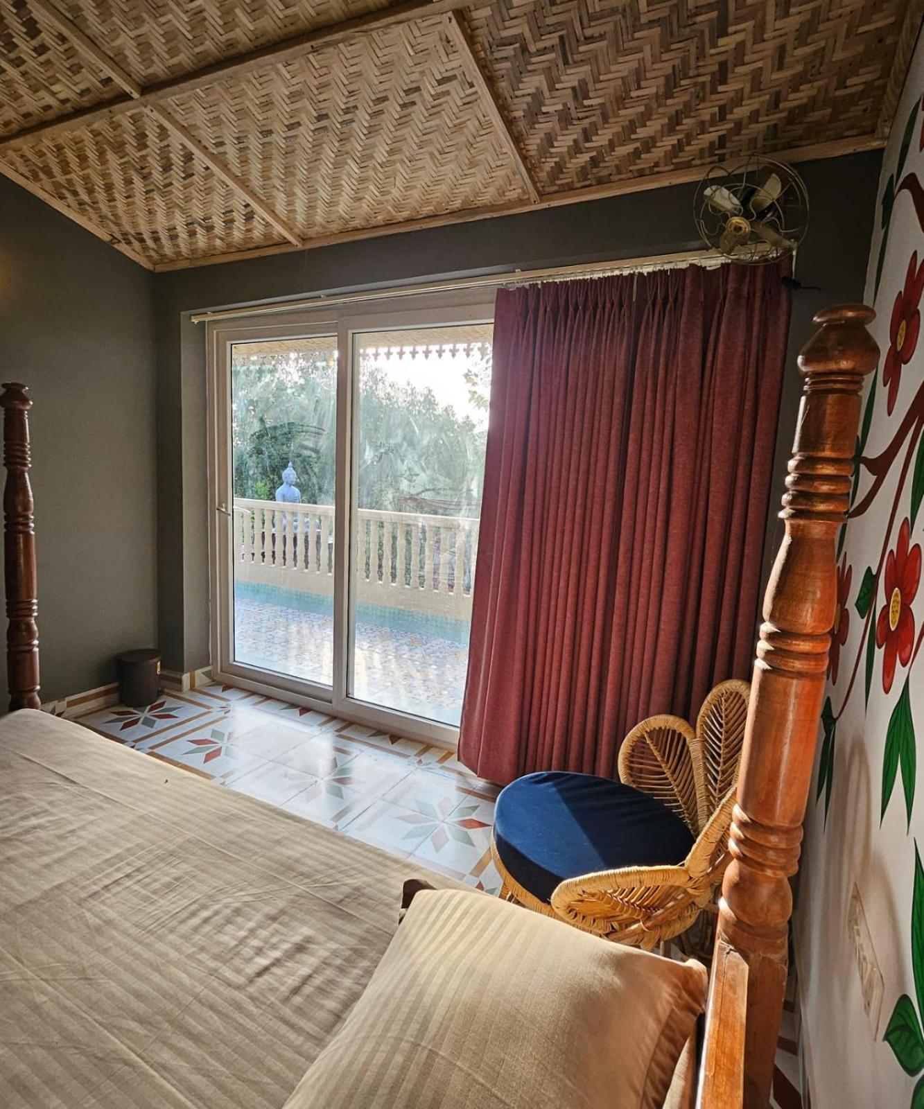 Queen Room with Balcony