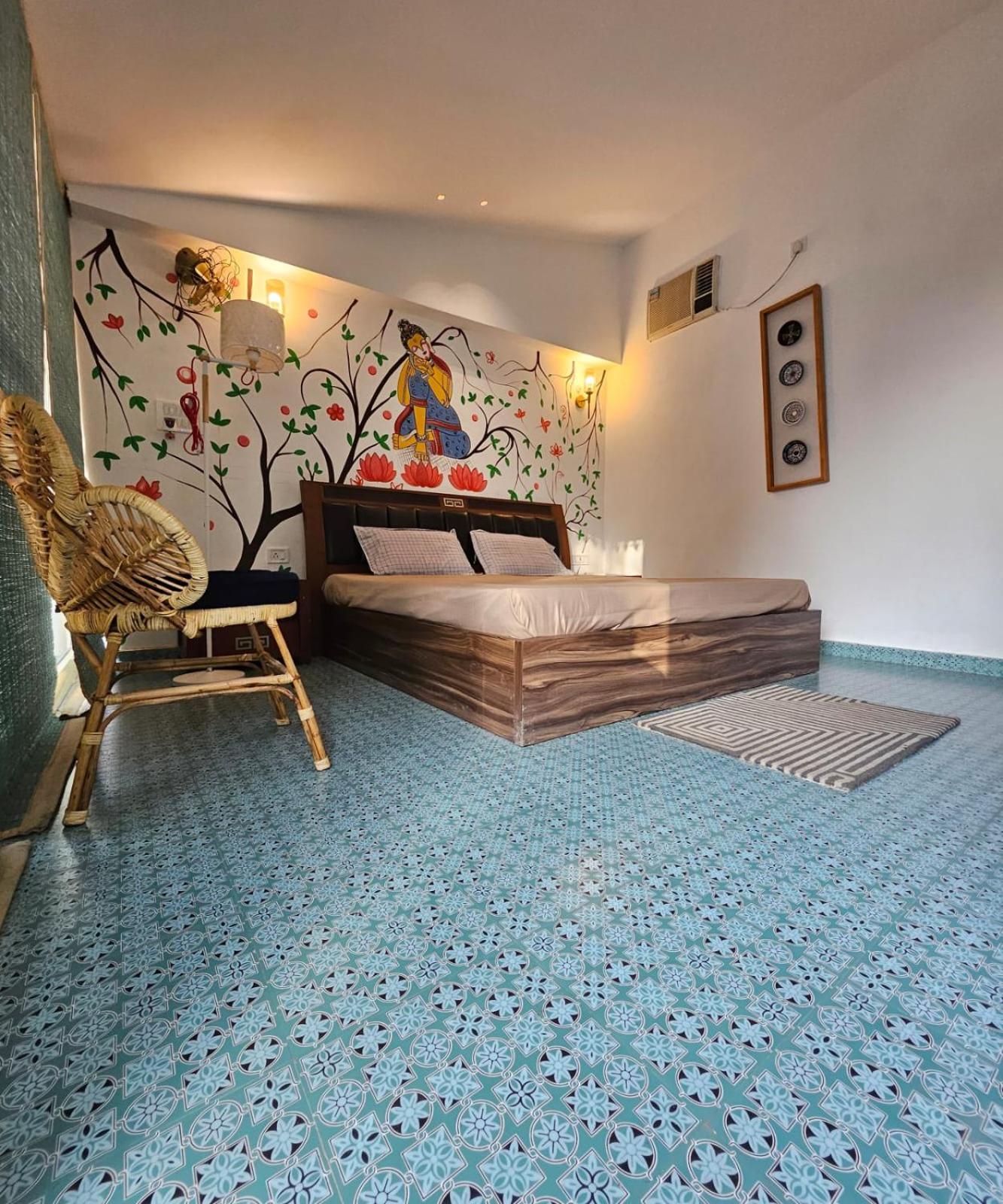 Queen Room with Balcony photo 3