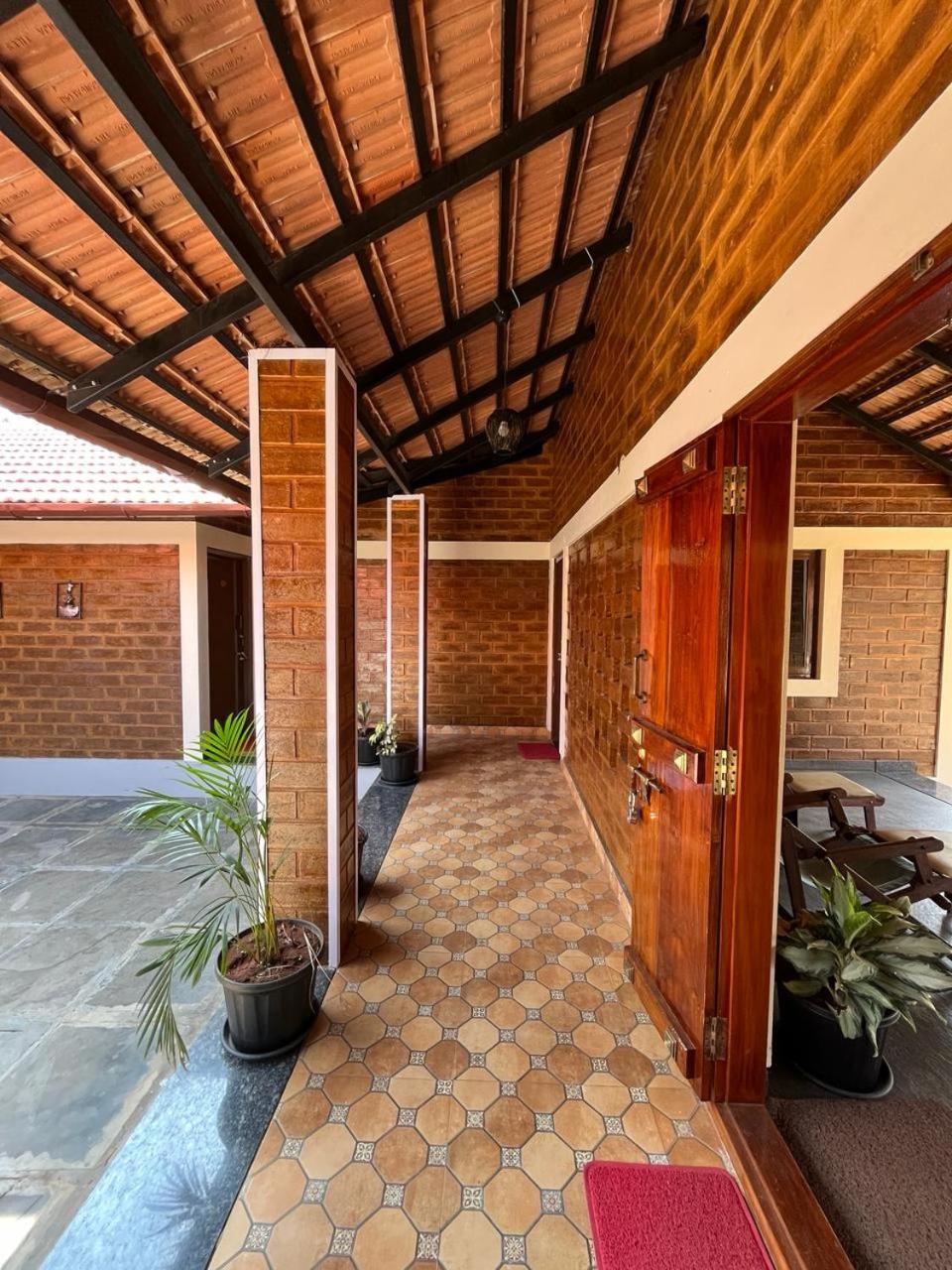 Triple Room - Photo 1