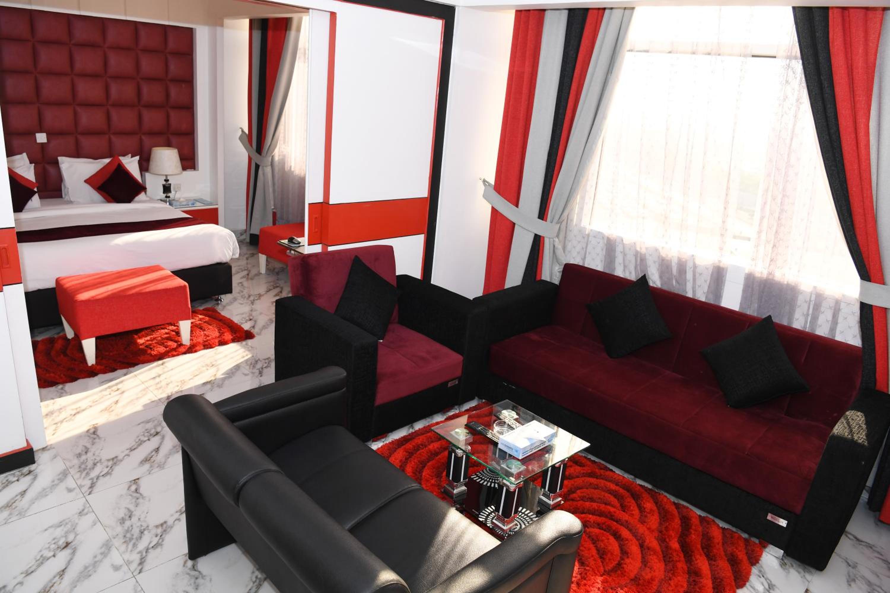 Superior Suite photo 1
