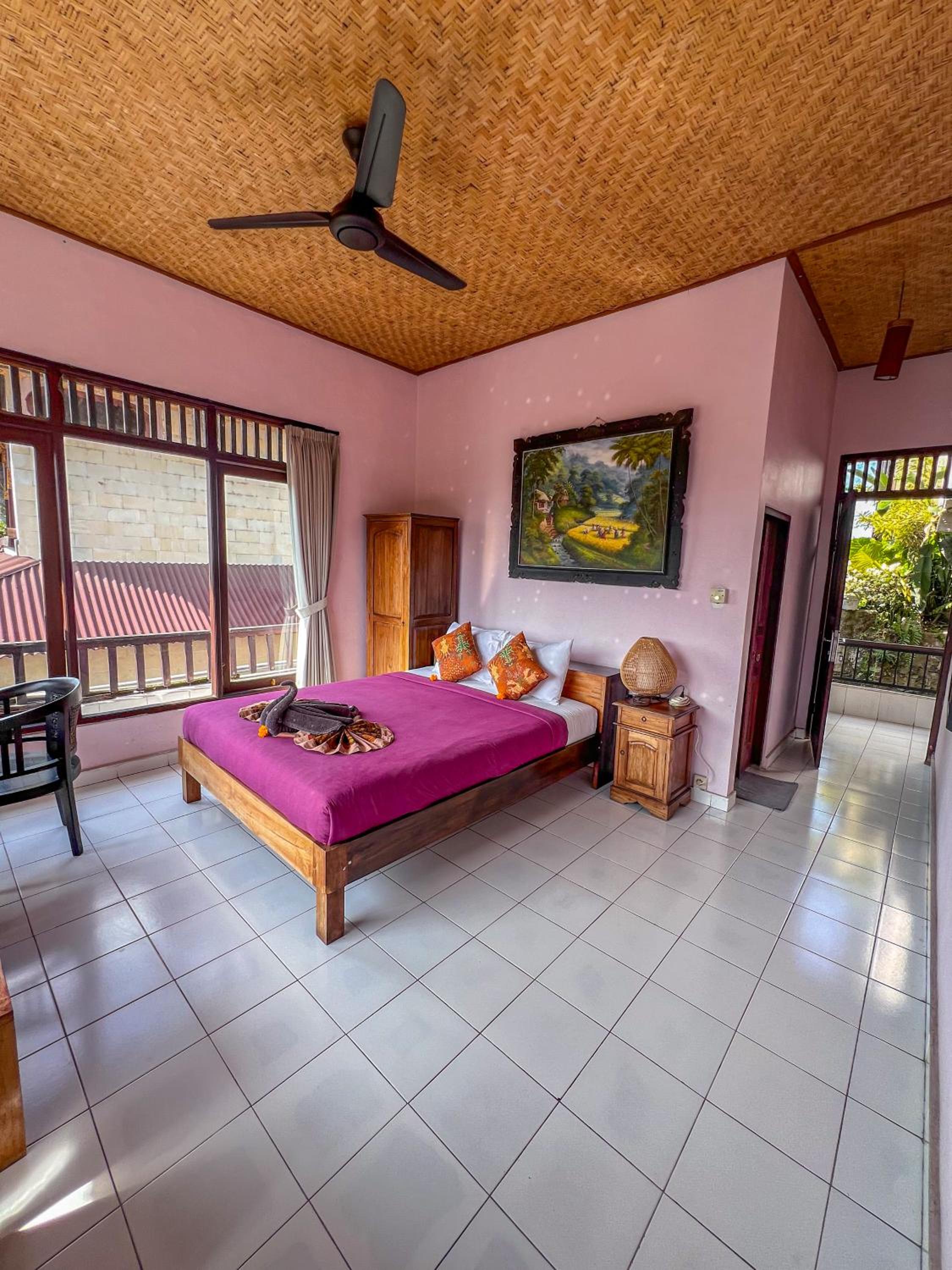 Double Room with Patio - Photo 12