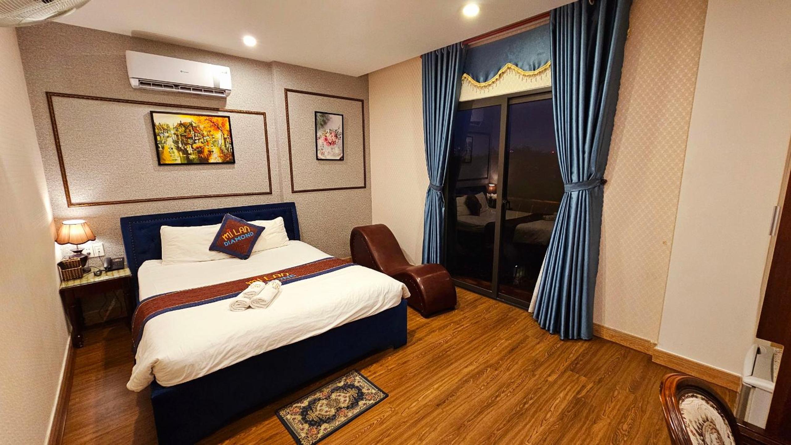 Deluxe Double Room with Balcony photo 1