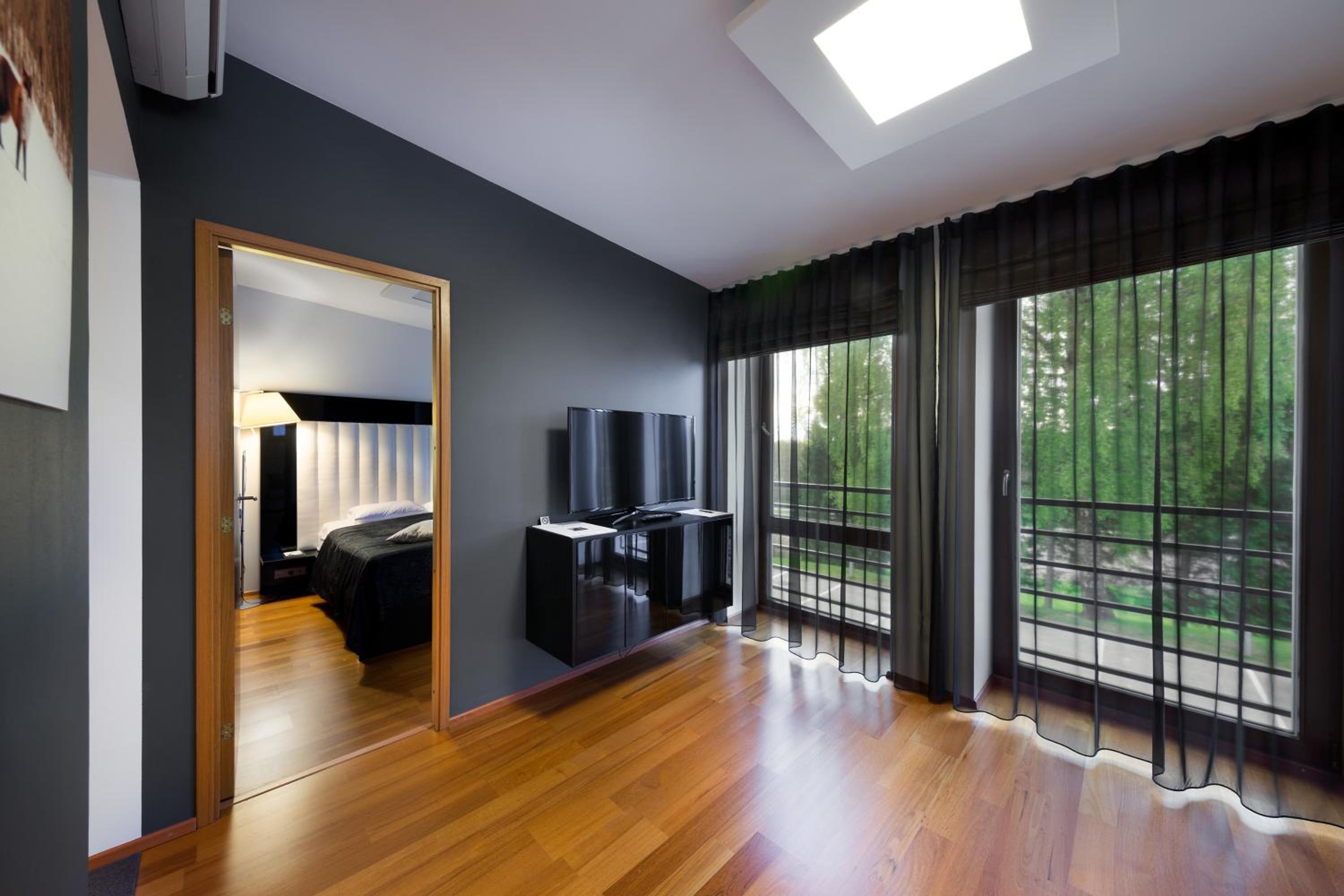 One-Bedroom Suite with Sauna - Photo 1
