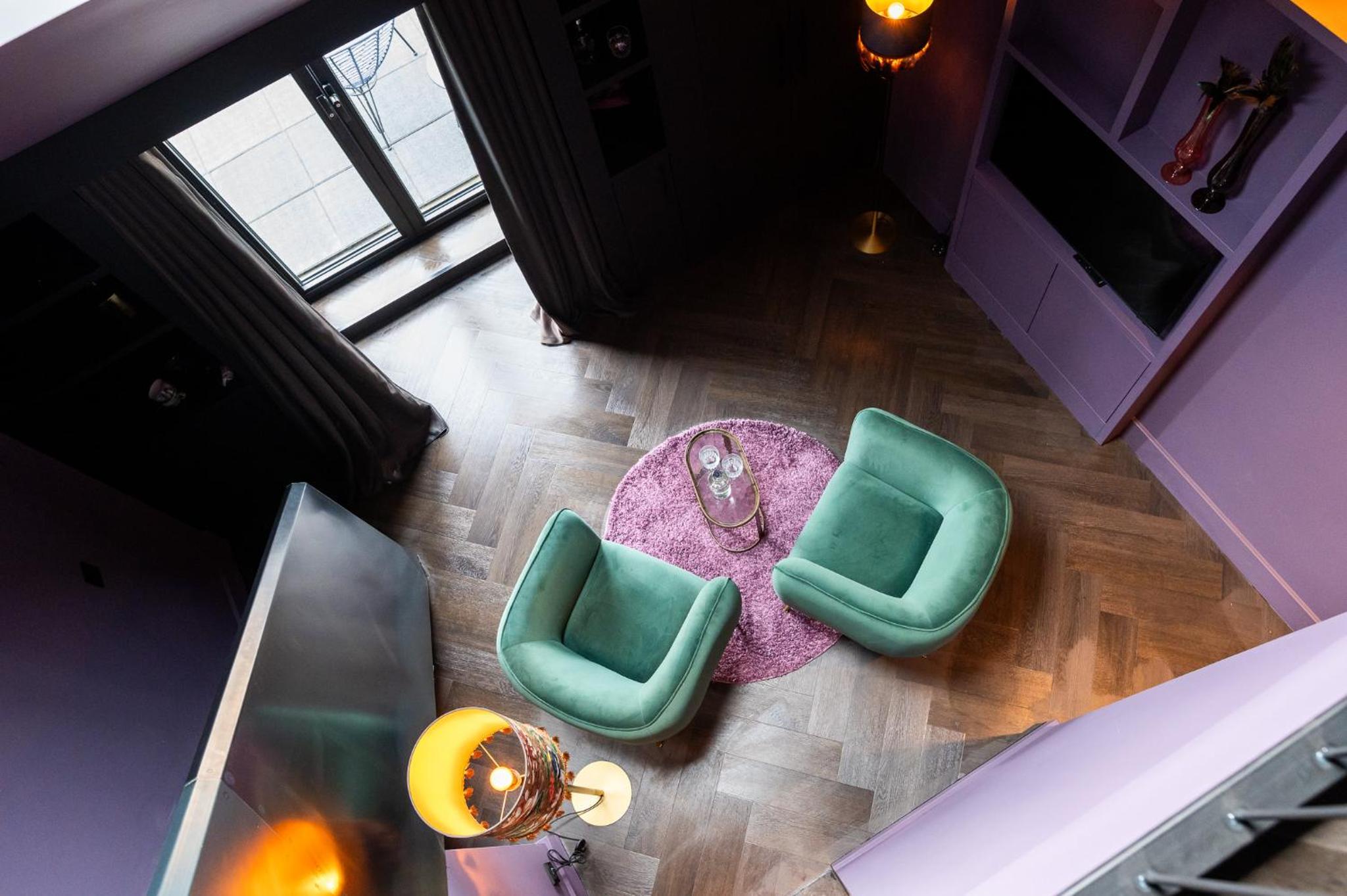 King Room with Balcony - Photo 2