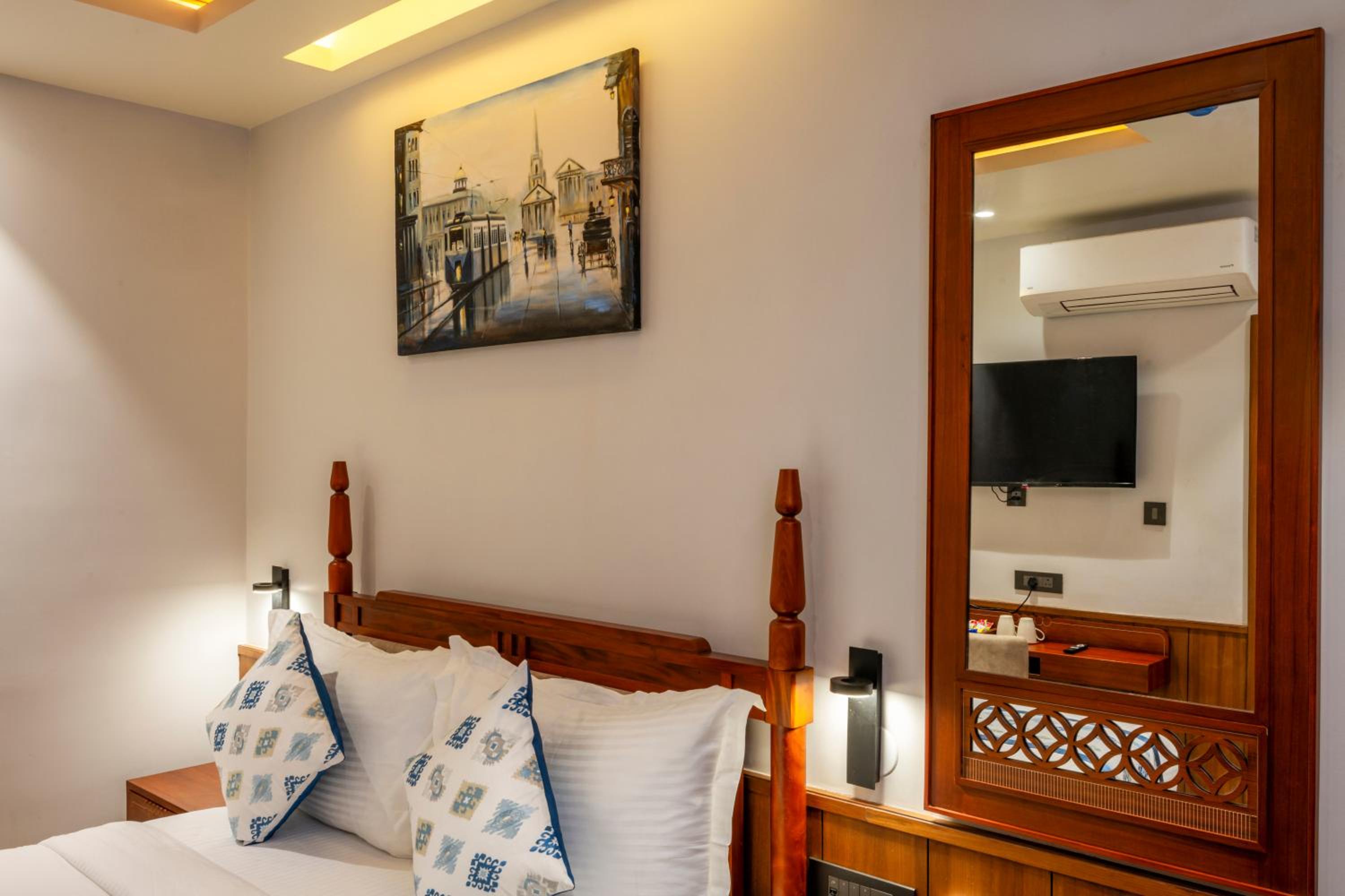 Deluxe Room - Photo 2