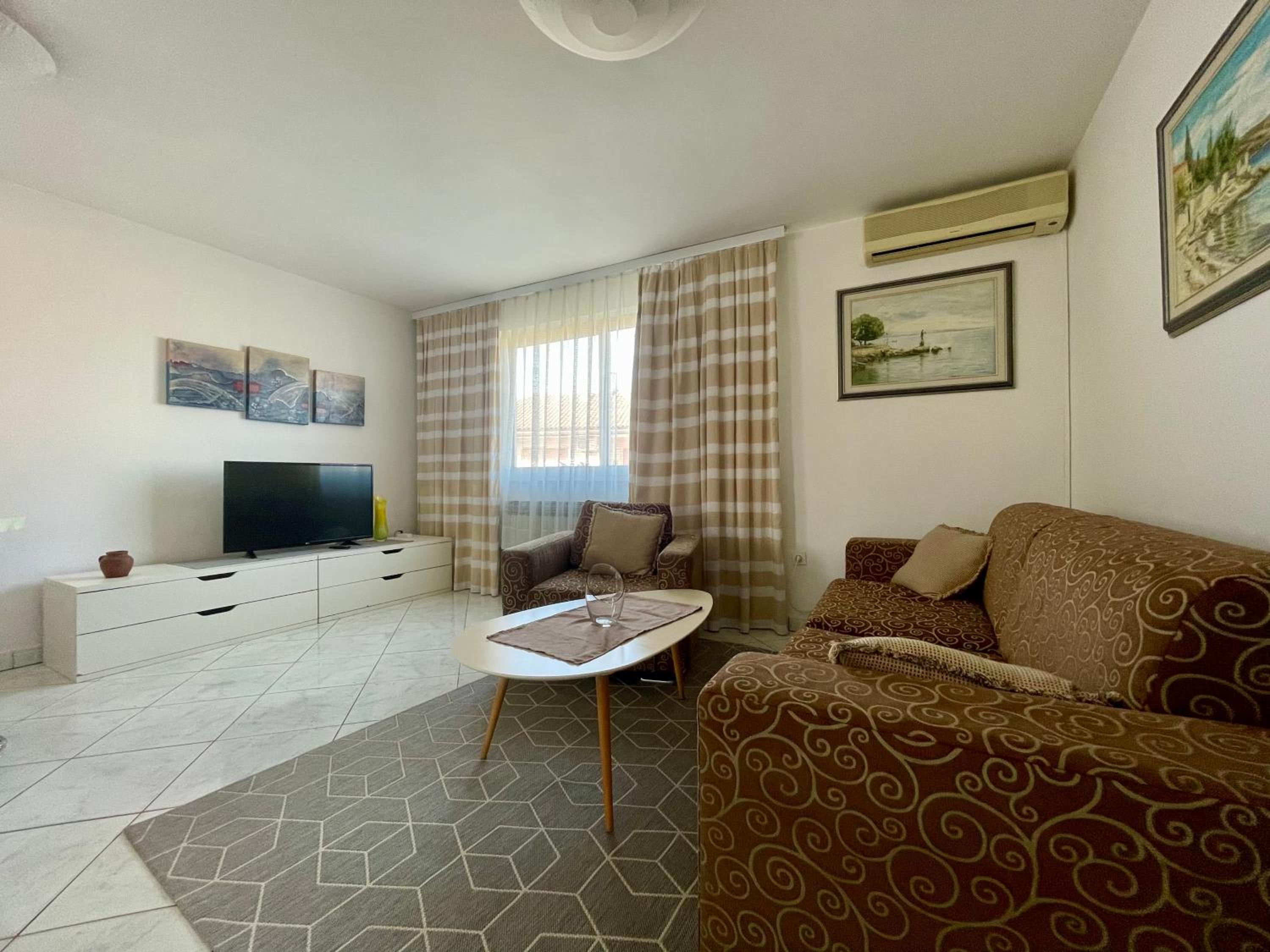 Two-Bedroom Apartment with Balcony photo 1
