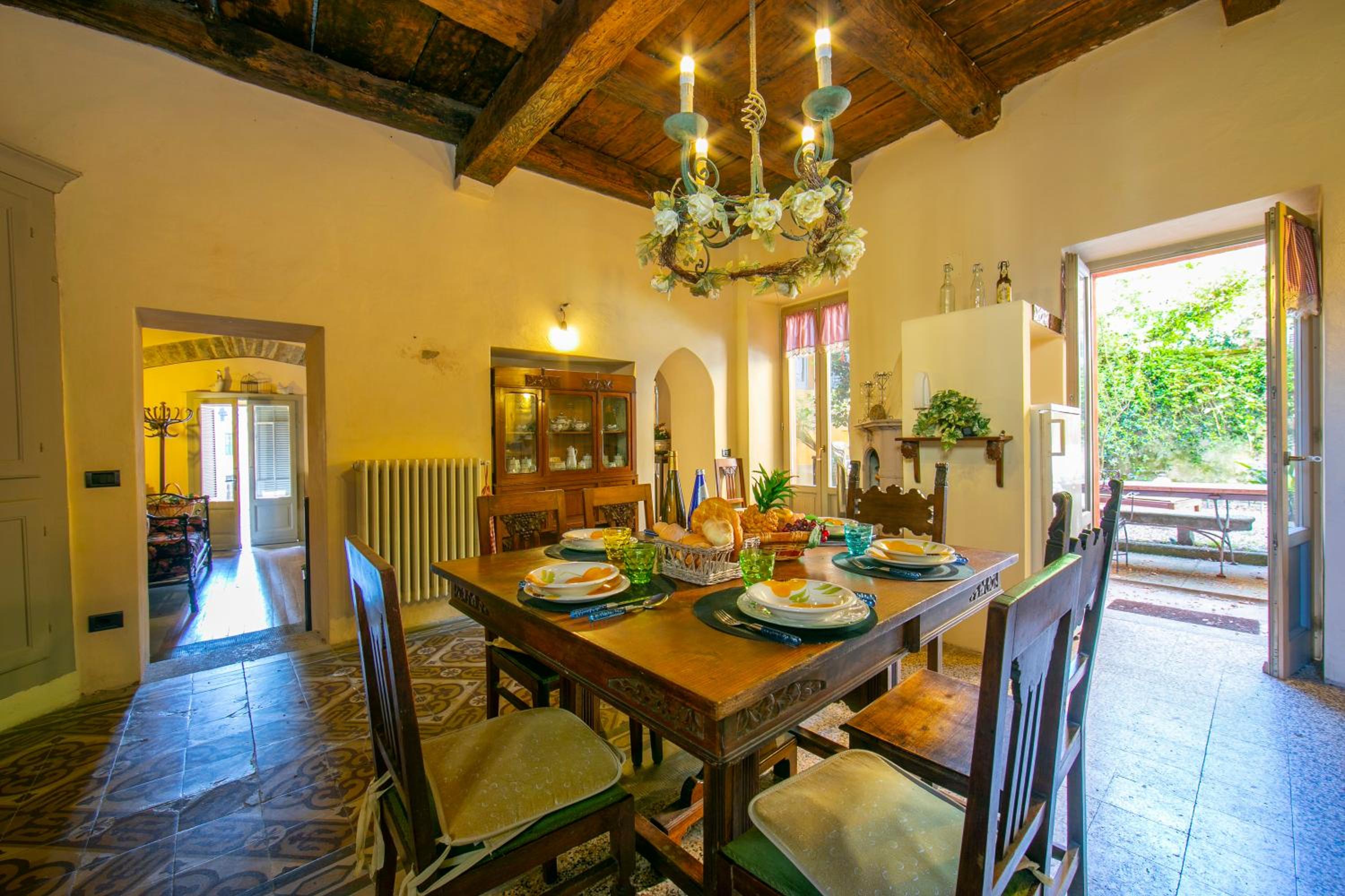 Villa photo 3