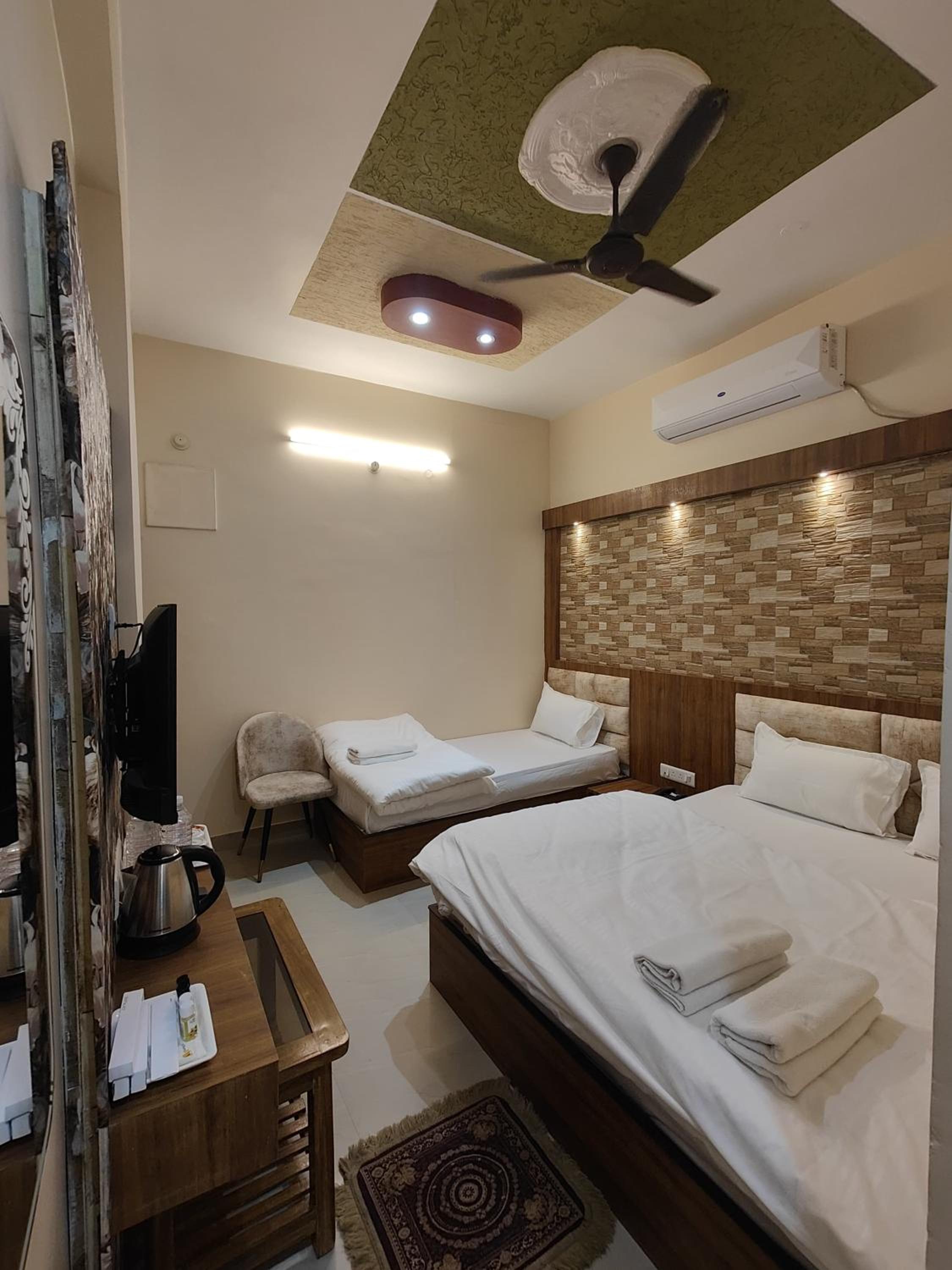 Deluxe Triple Room