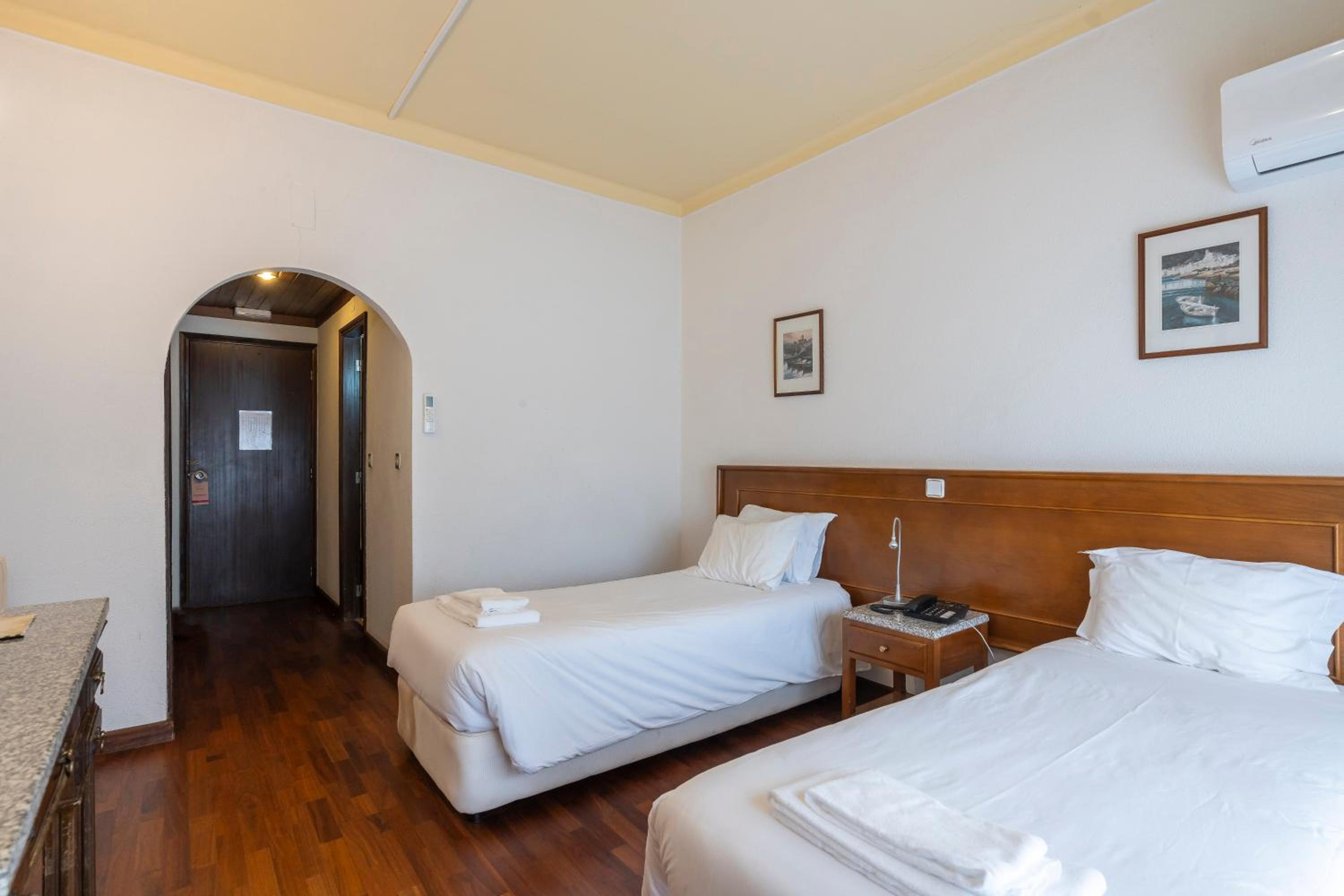 Double or Twin Room - Photo 1