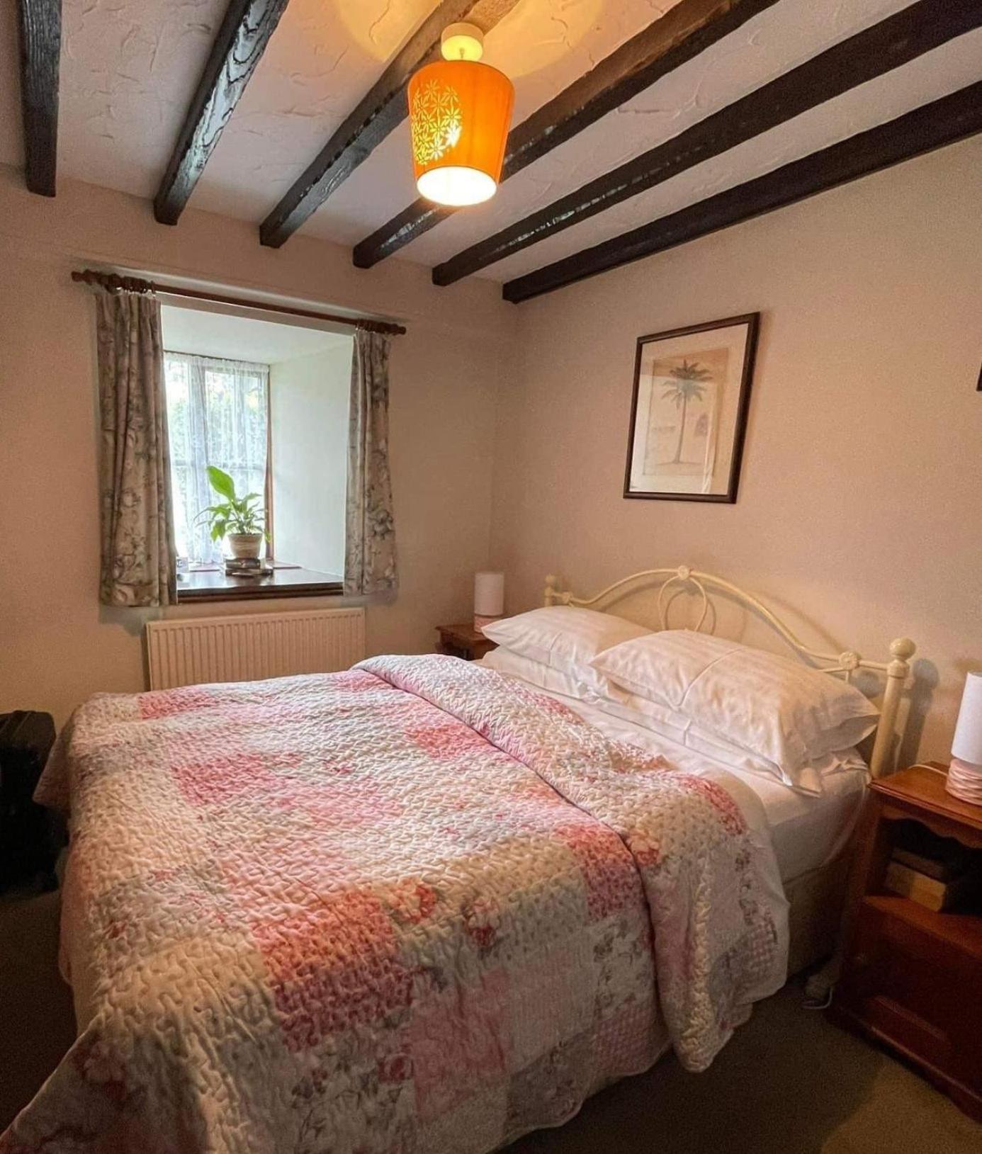 Double Room with Private Bathroom photo 1