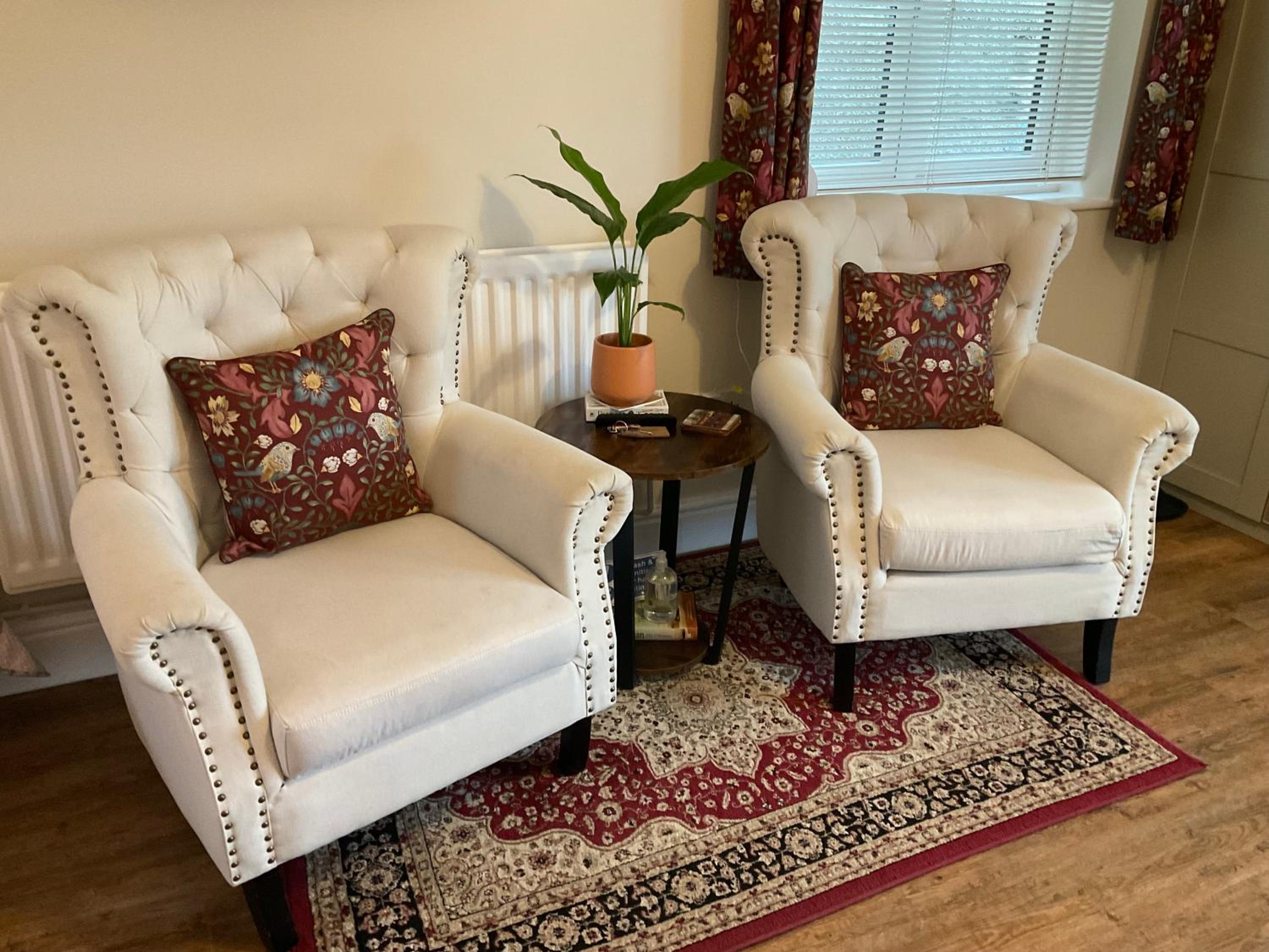 Family Room with Private Bathroom photo 2