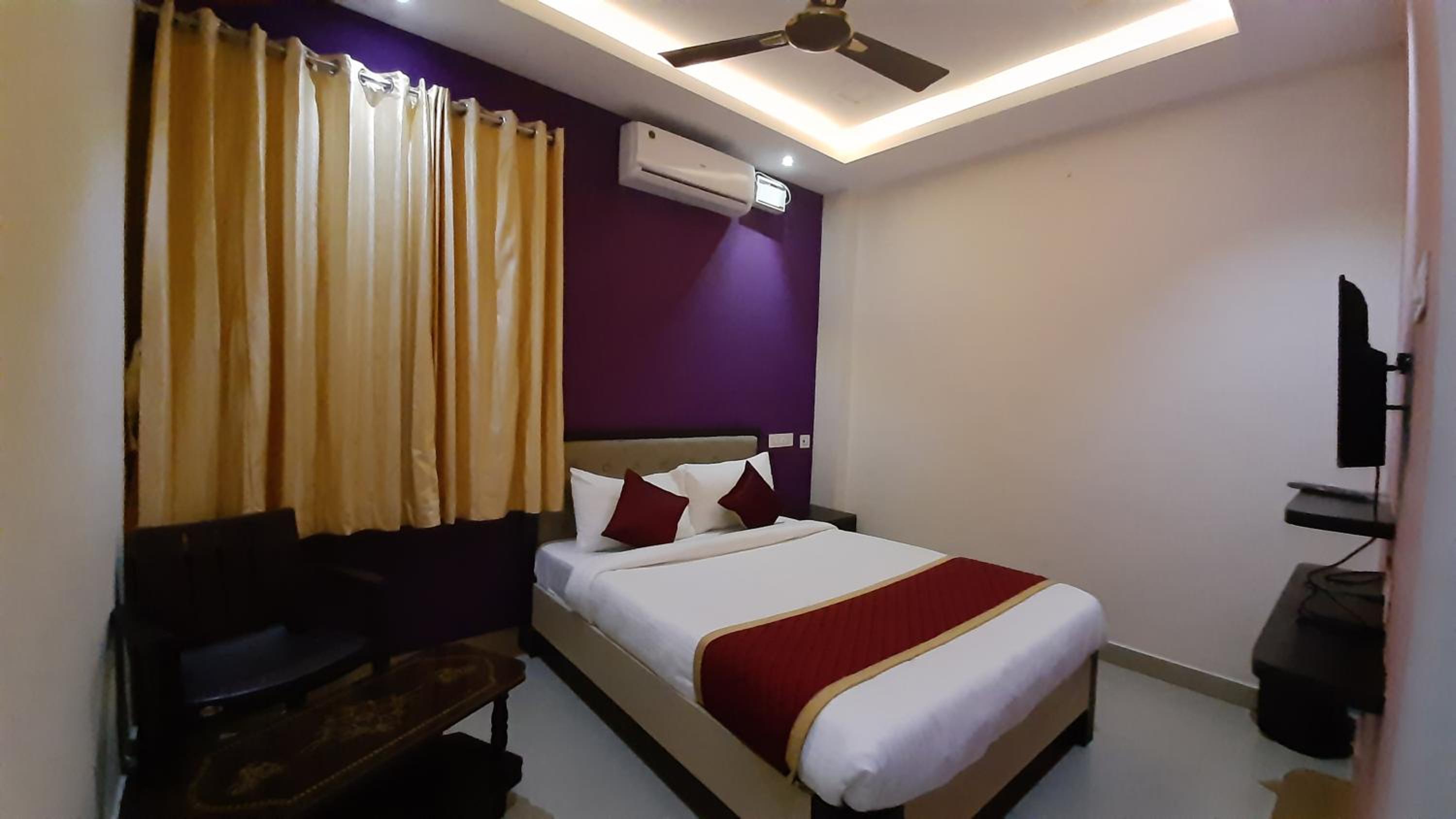 Deluxe Double Room photo 3