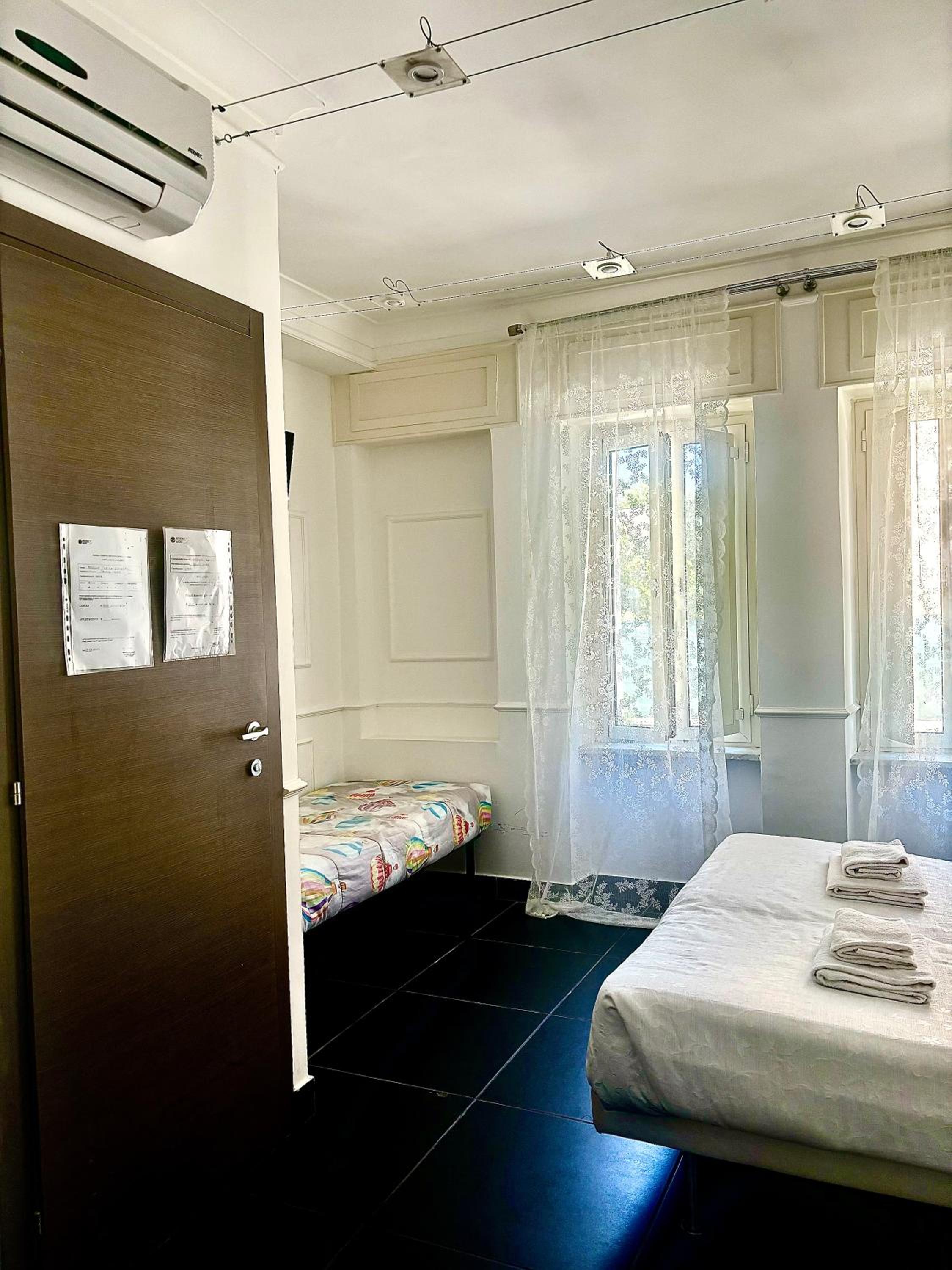 Triple Room photo 3