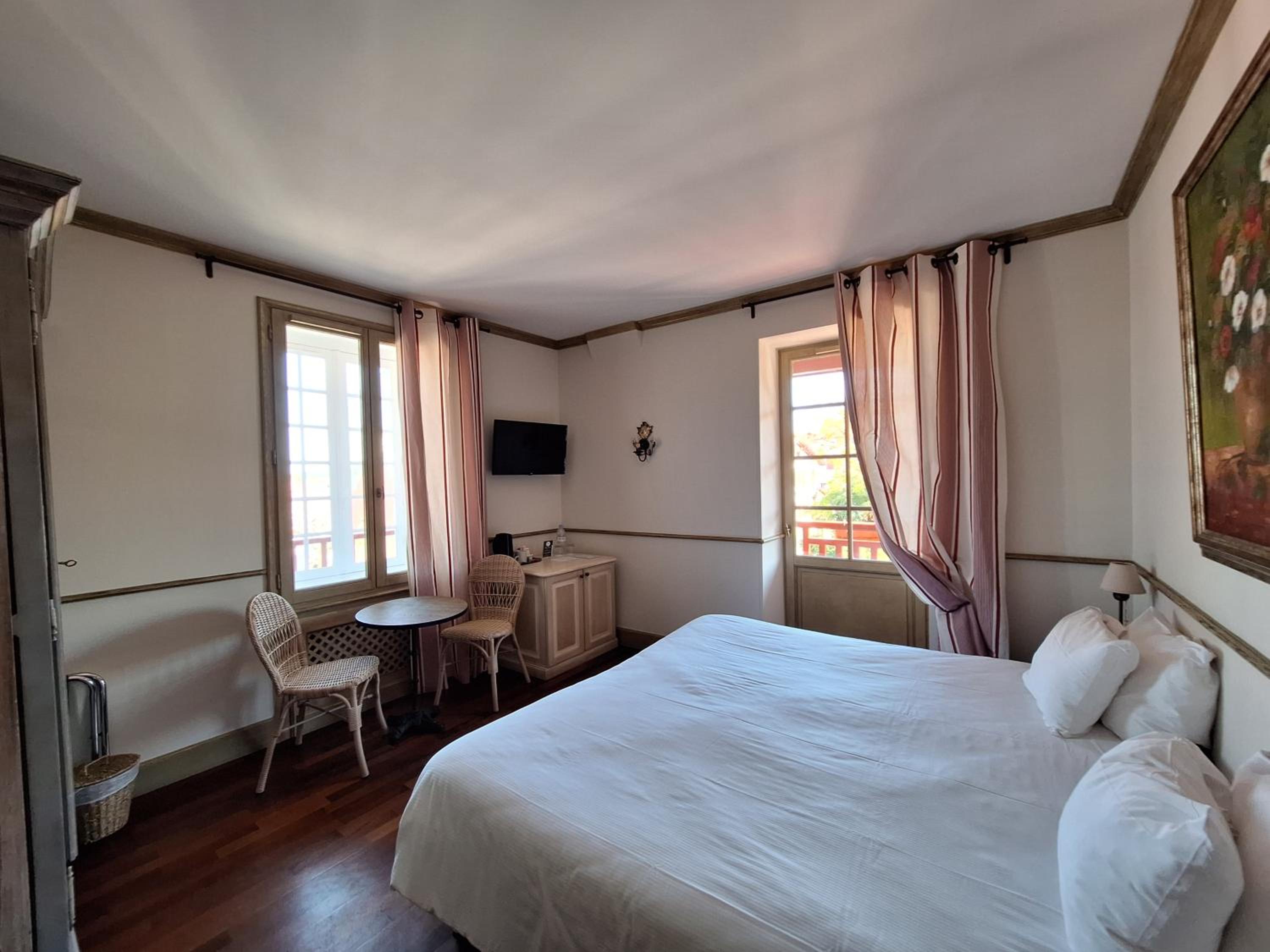 Double Room with Balcony photo 1