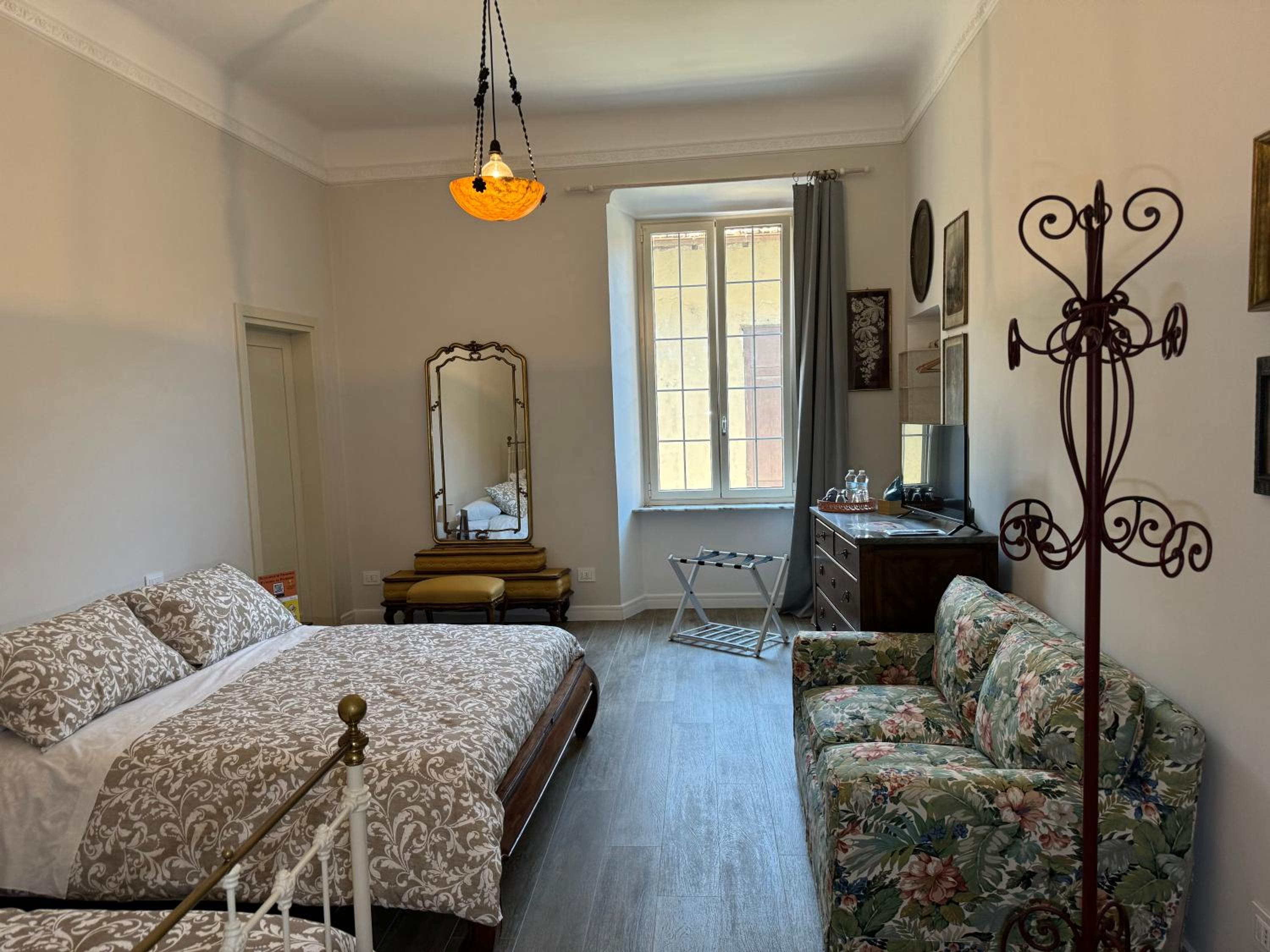 Triple Room with Private External Bathroom photo 1