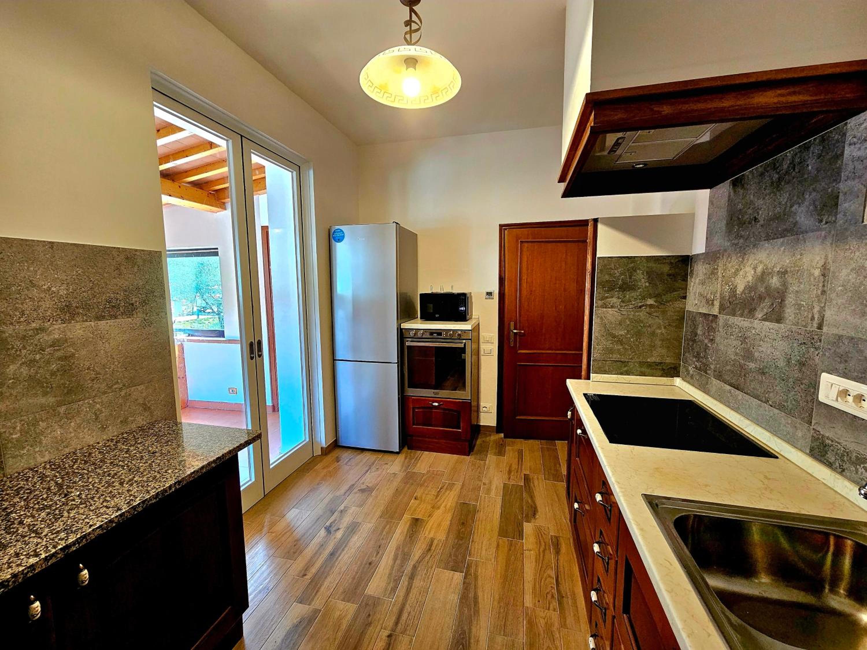 Two-Bedroom House photo 3