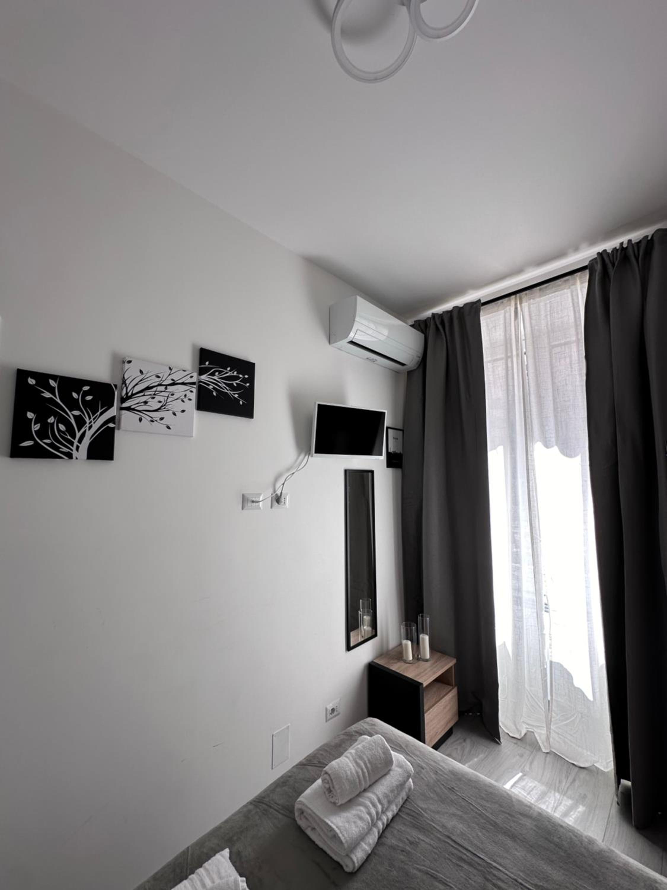 Double Room (1 Adult + 1 Child)