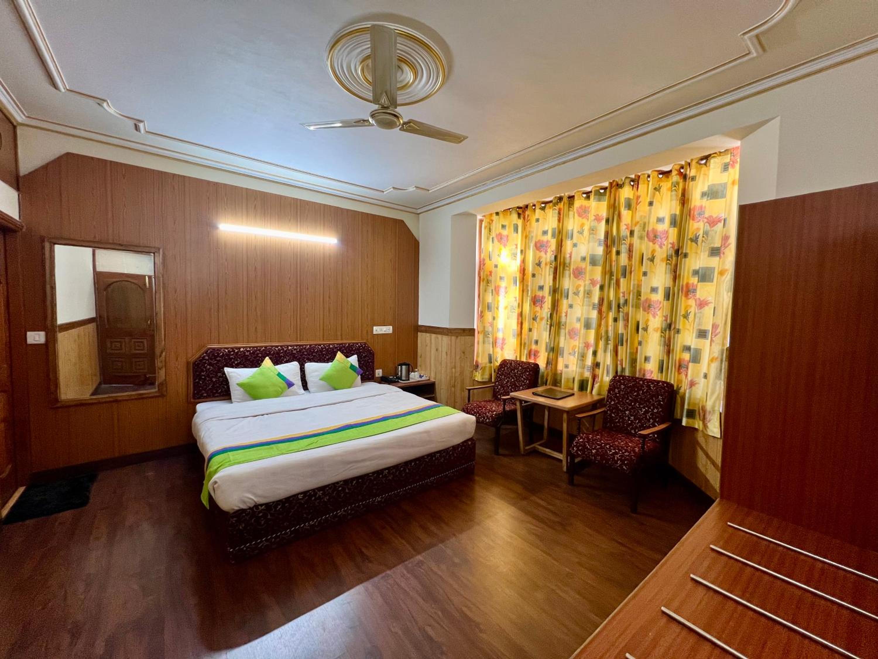 Budget Double Room - Photo 3