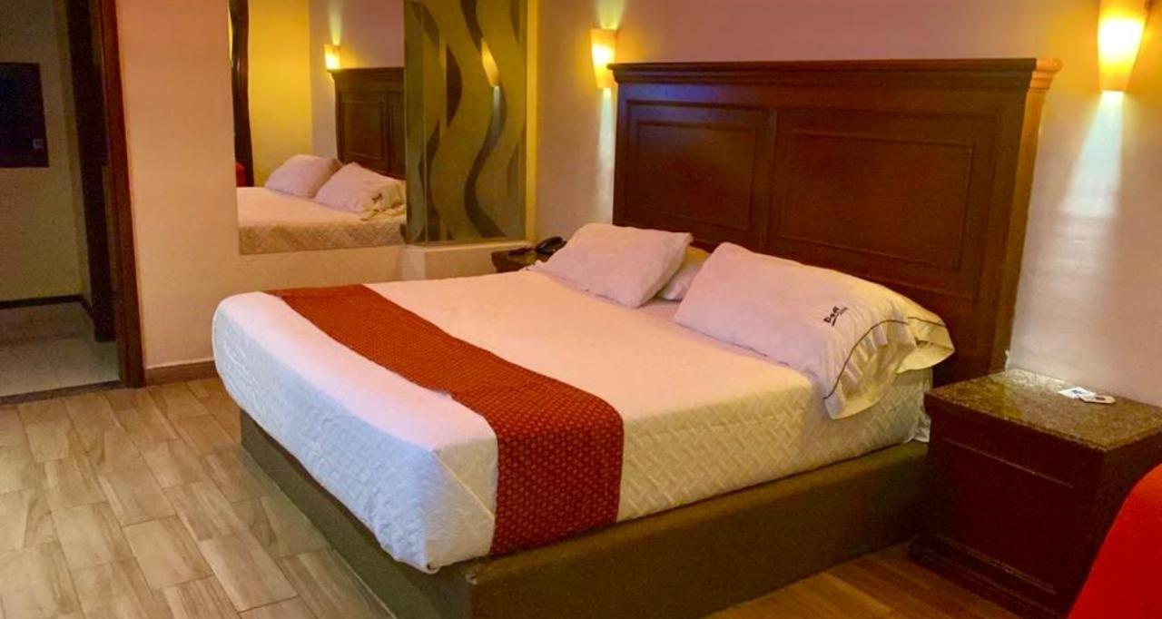 Superior King Room photo 1